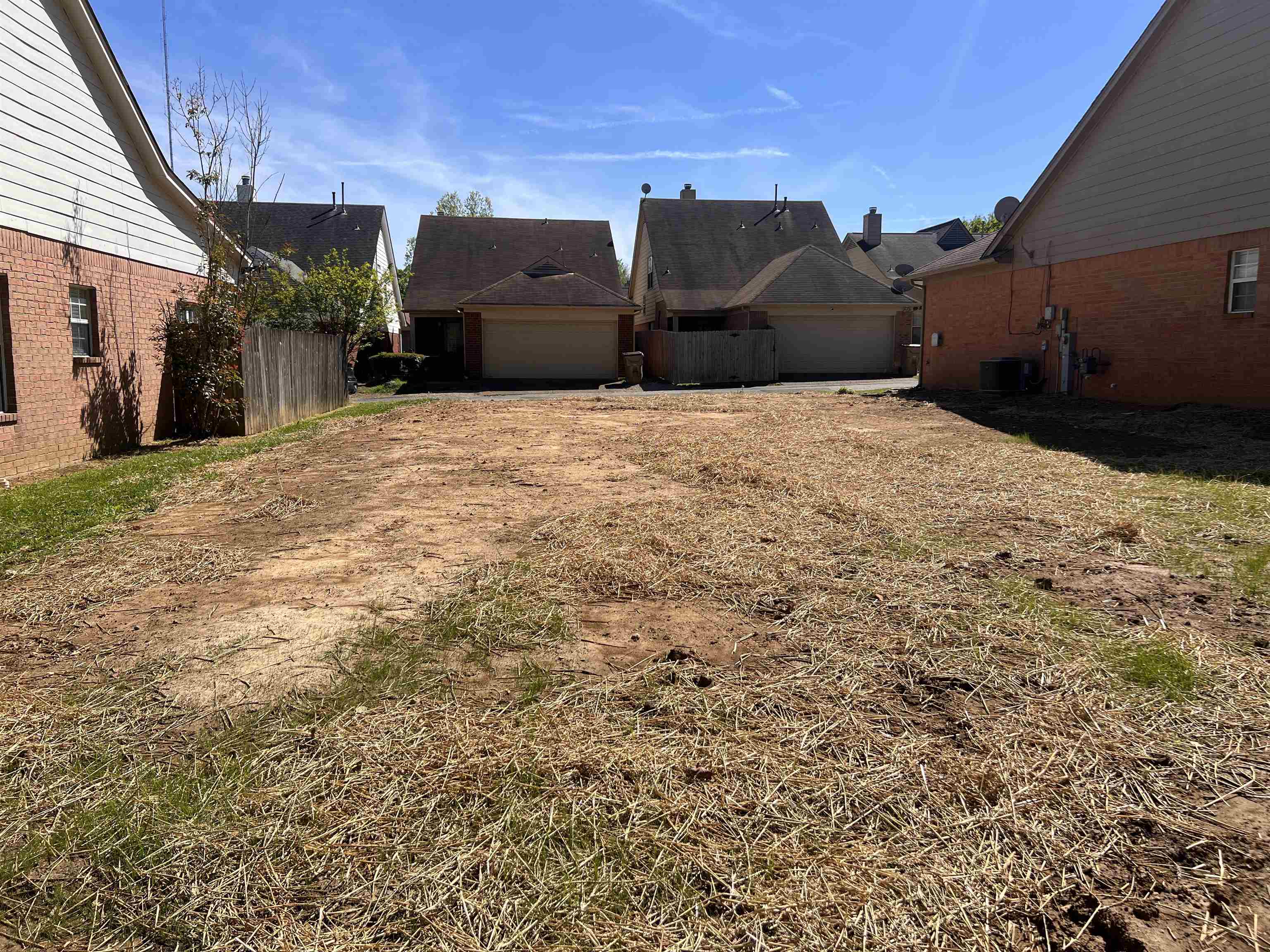 7447 MACON RD