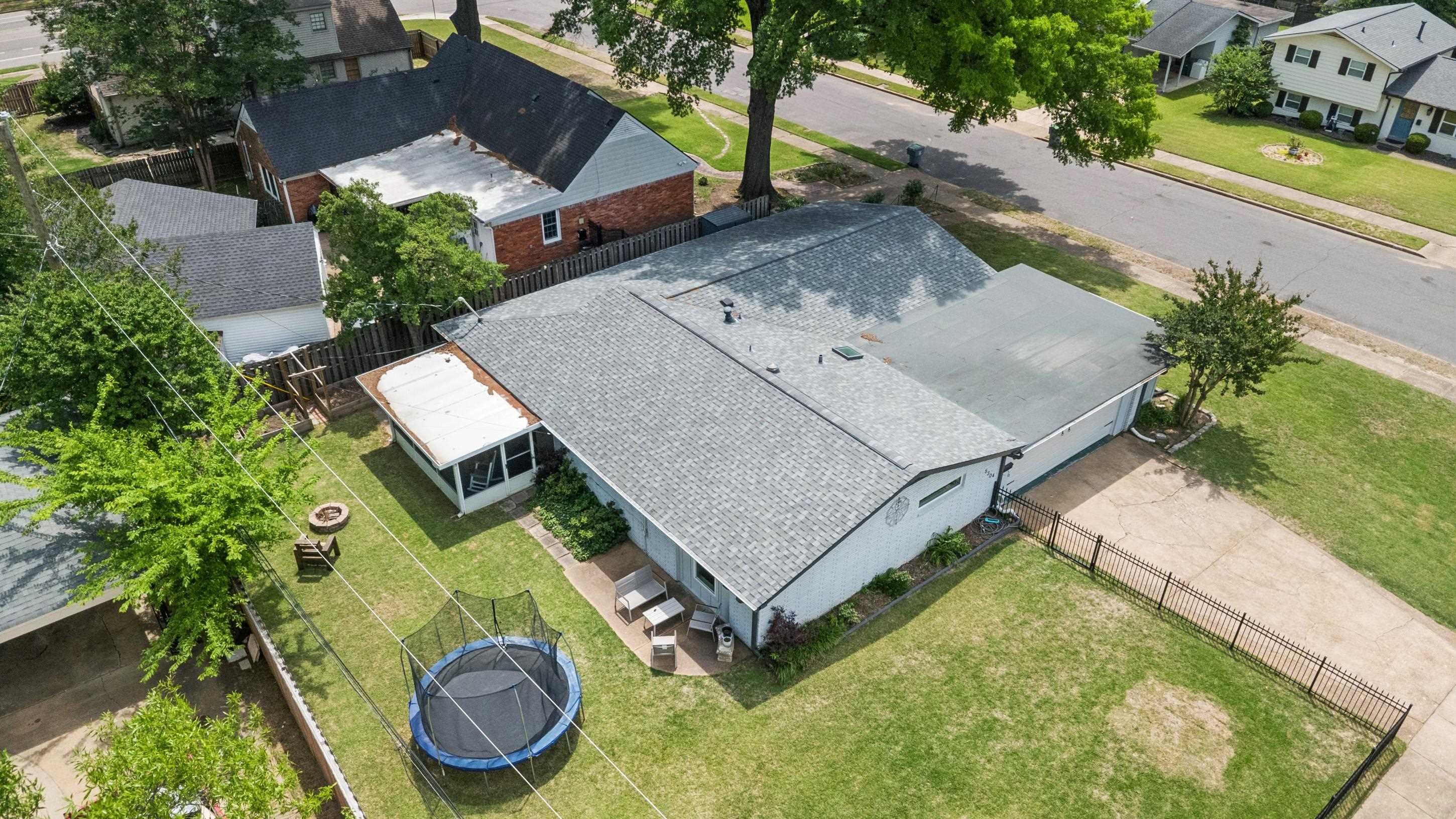 5304 SENECA AVE