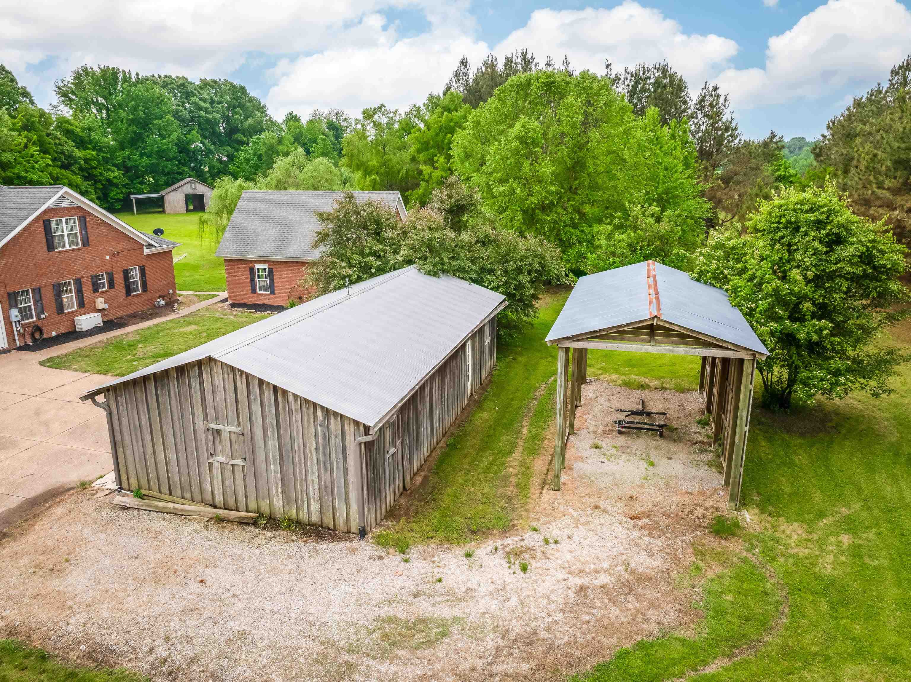 1095 CULBREATH RD