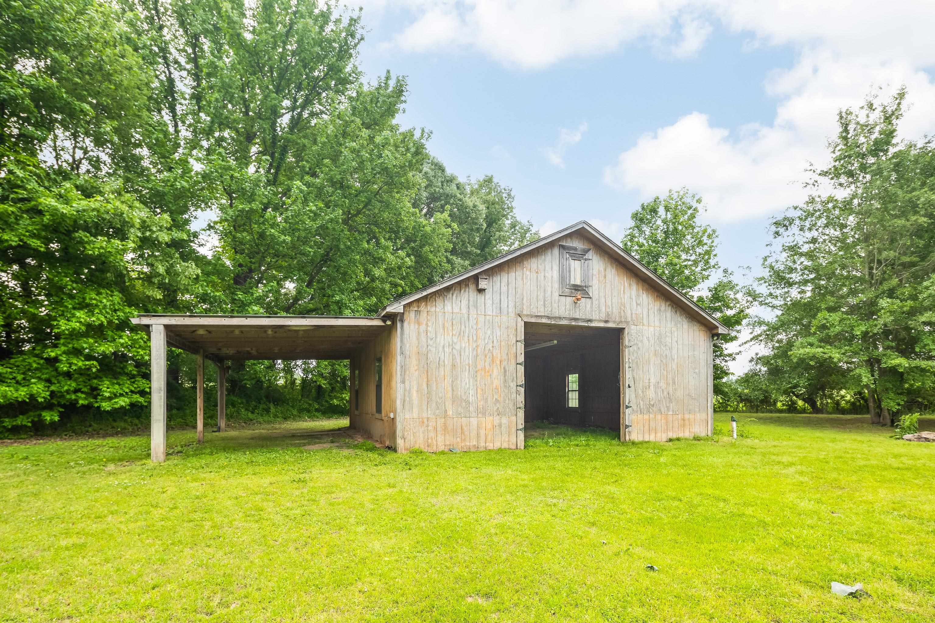1095 CULBREATH RD