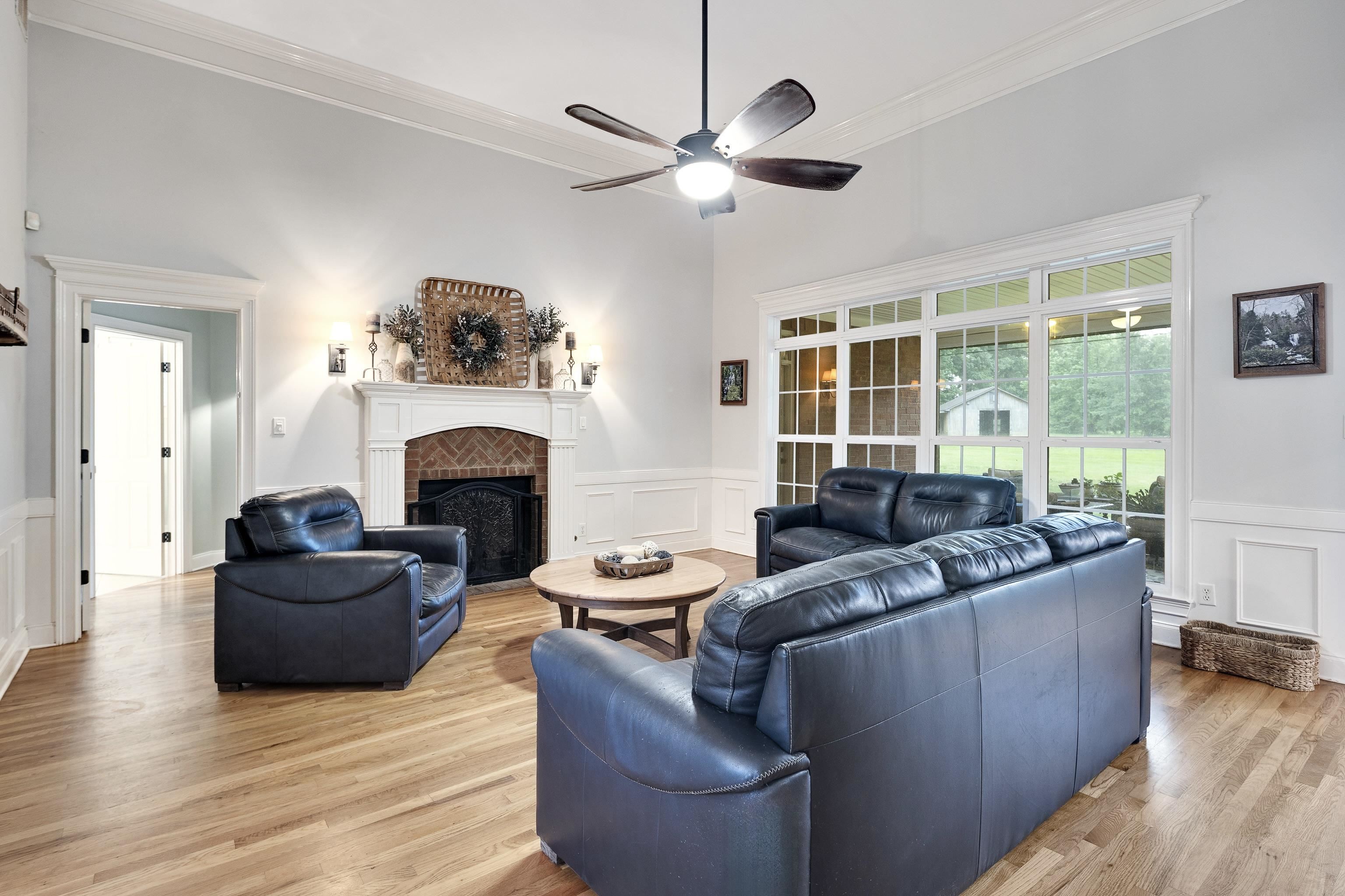 1095 CULBREATH RD