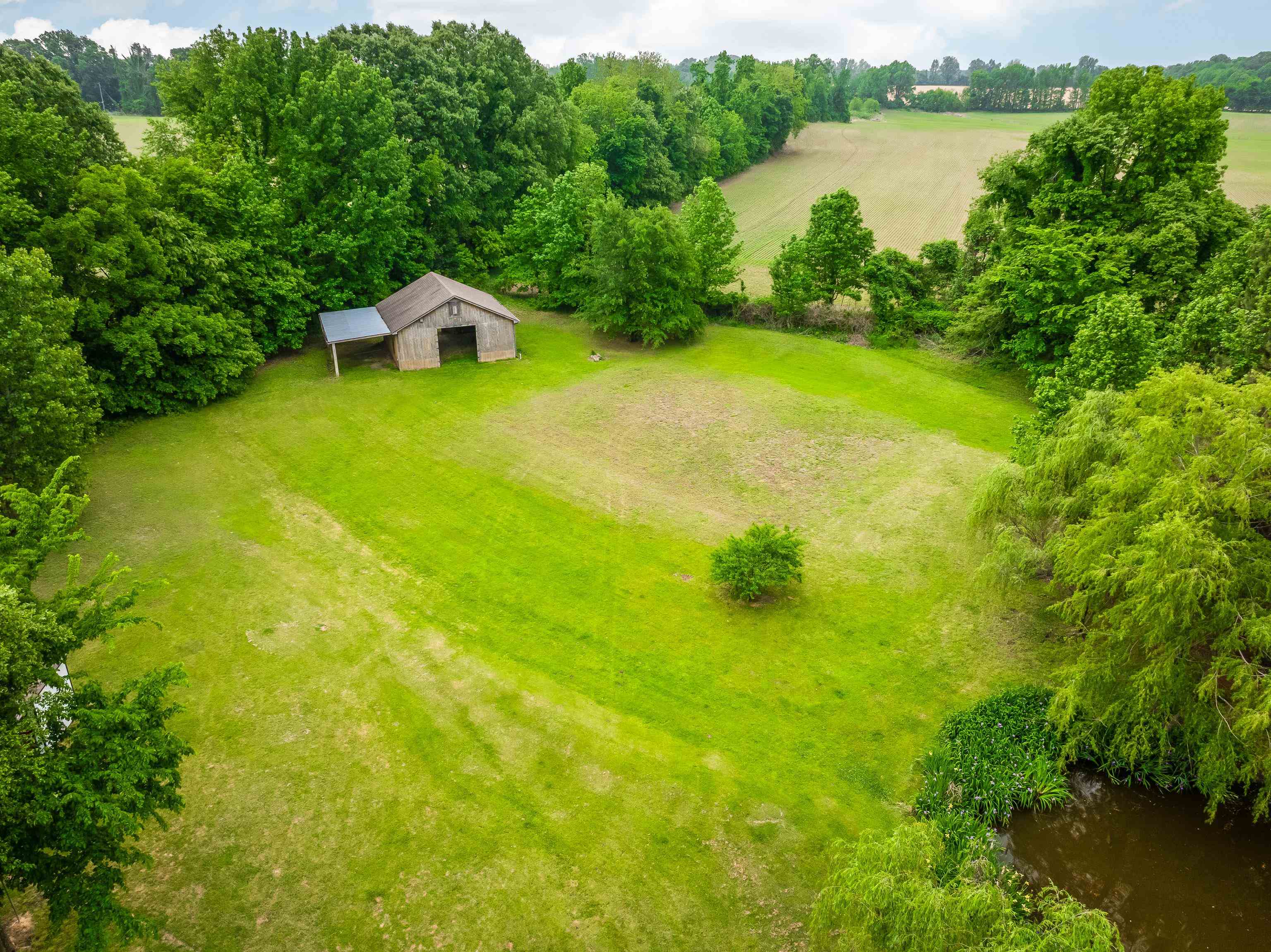 1095 CULBREATH RD
