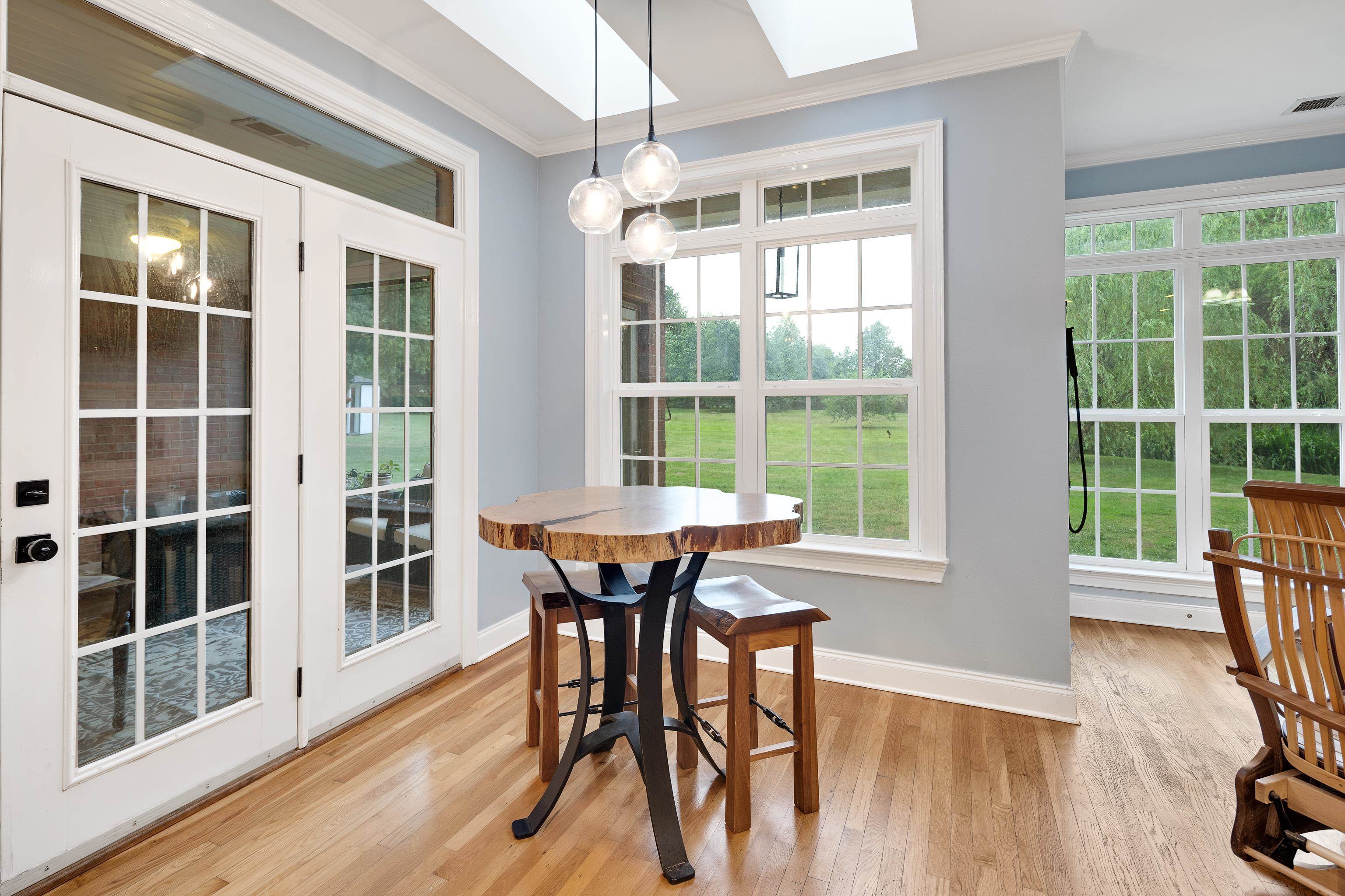 1095 CULBREATH RD