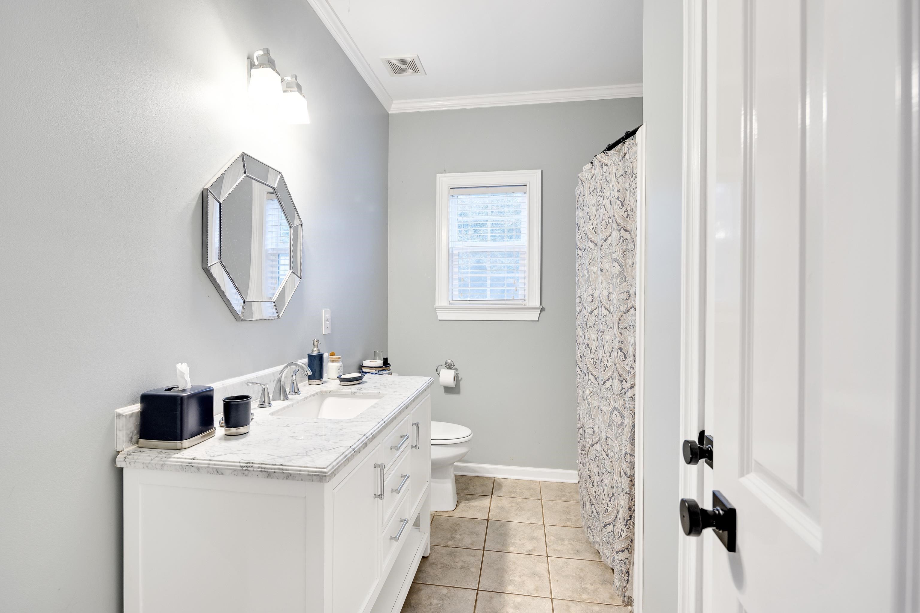 1095 CULBREATH RD