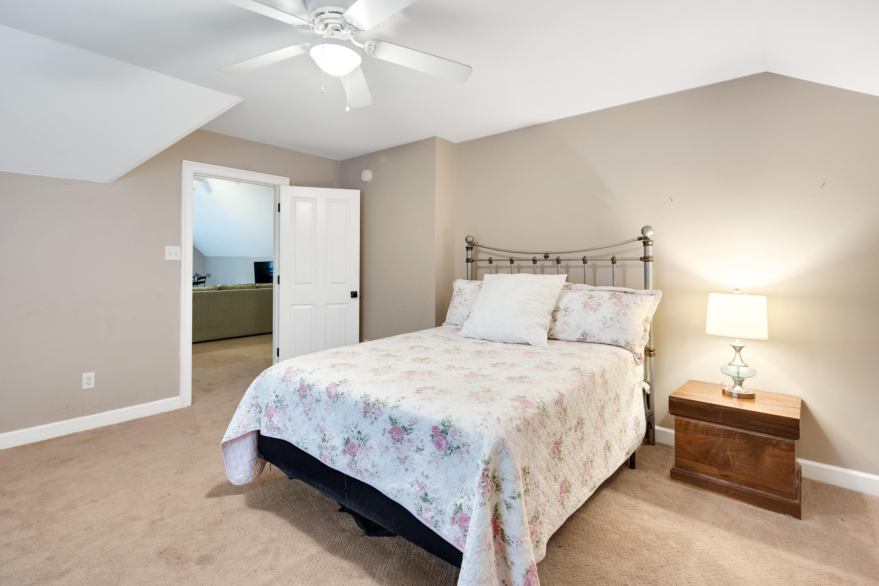 1095 CULBREATH RD