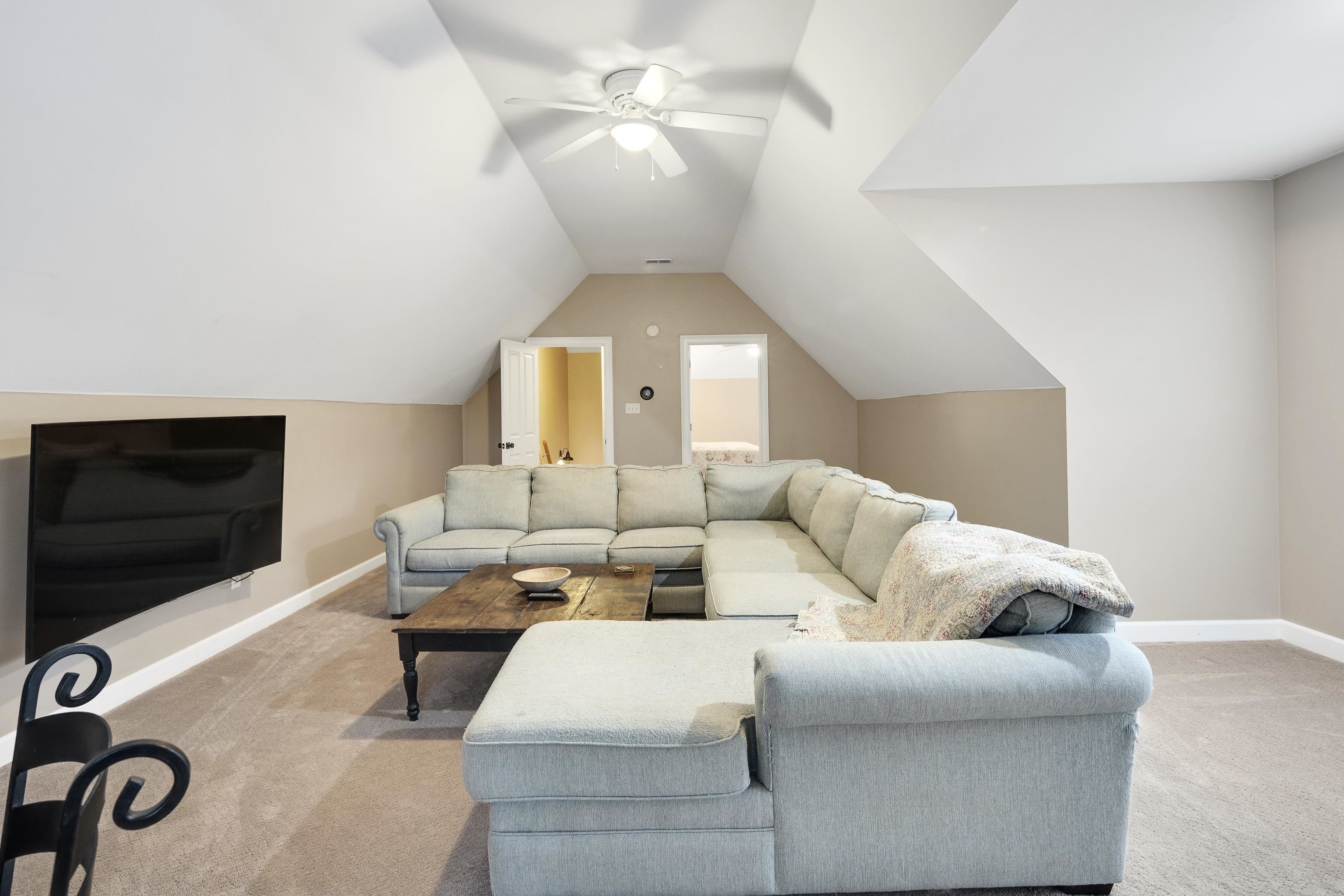 1095 CULBREATH RD