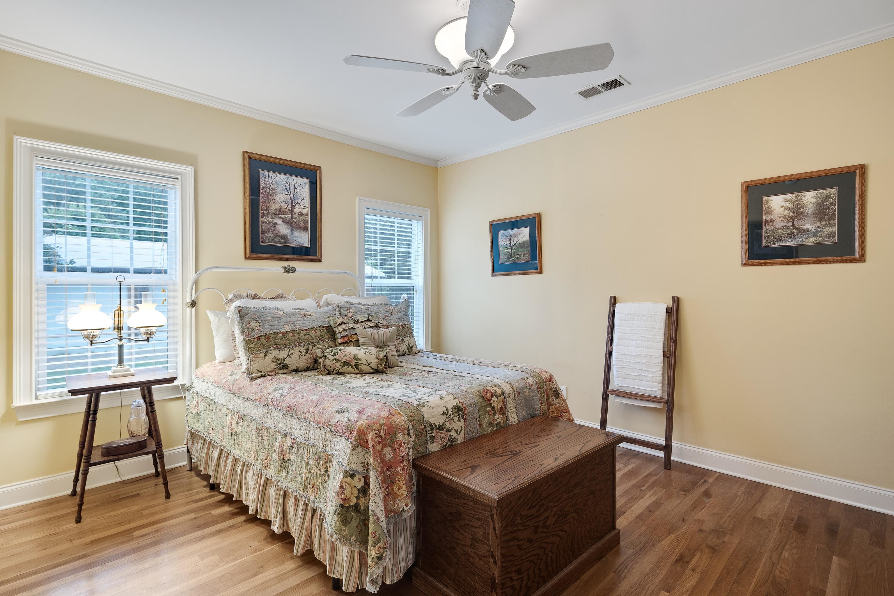 1095 CULBREATH RD