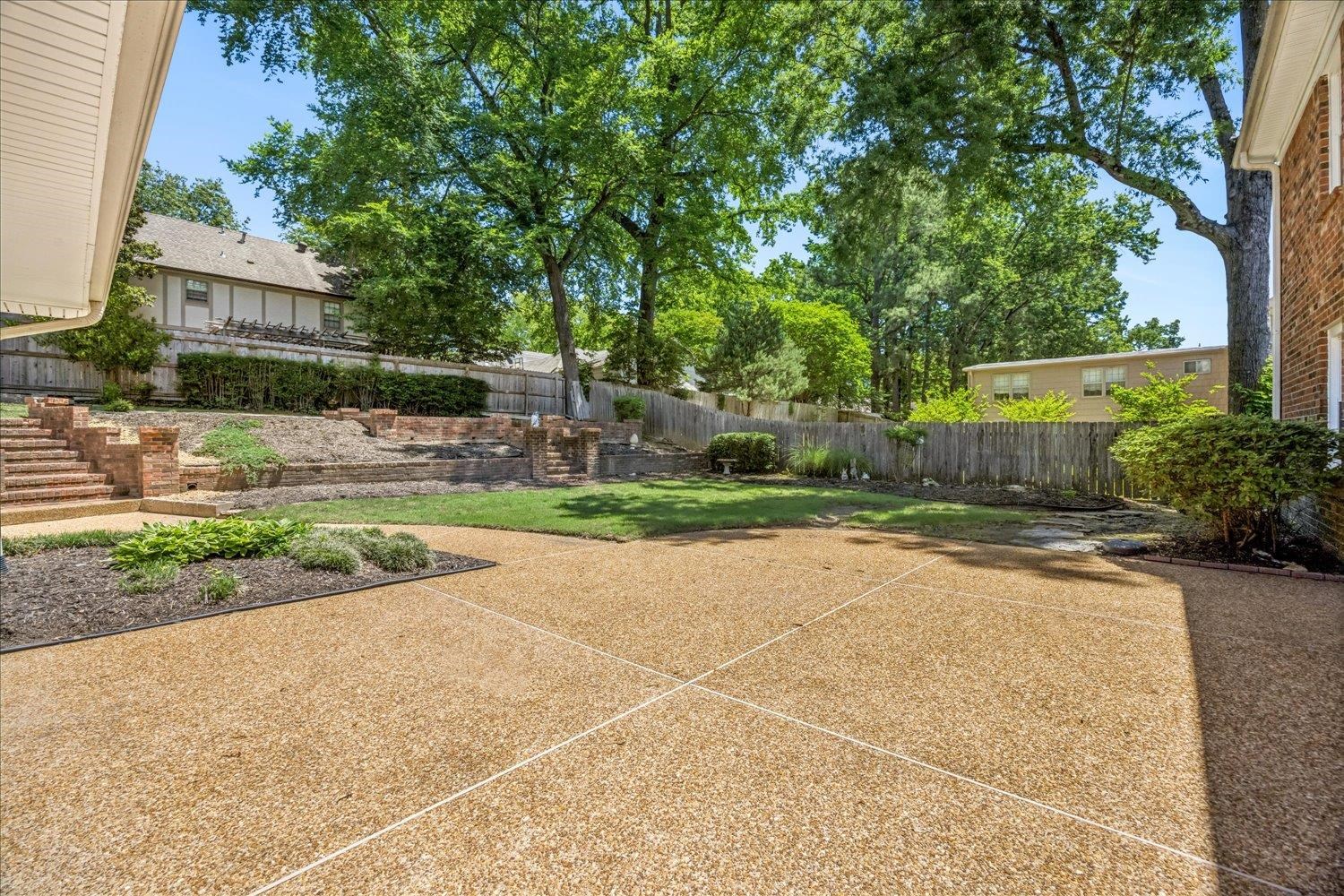 2316 THORNWOOD LN