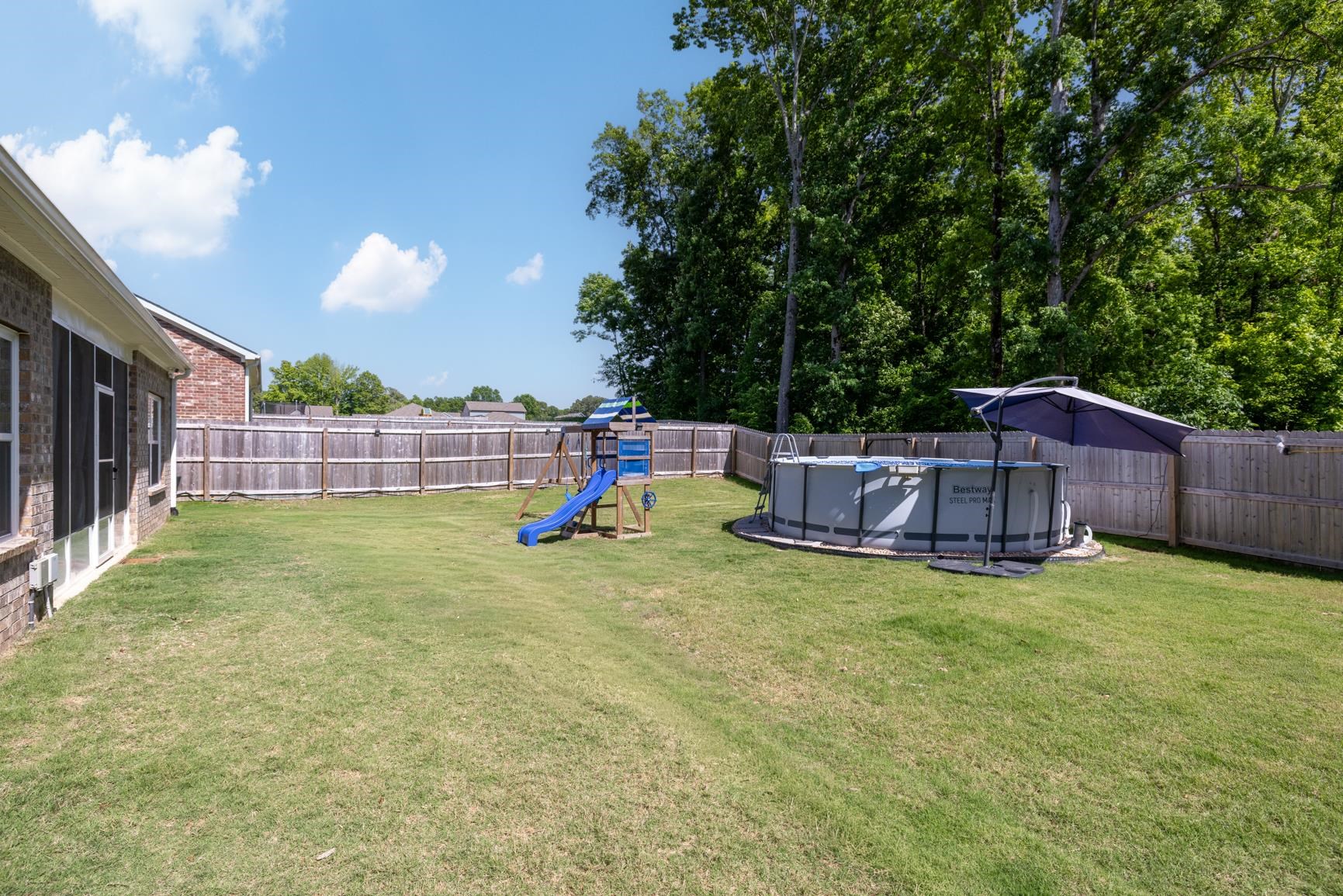 305 WALKER MEADOWS LN