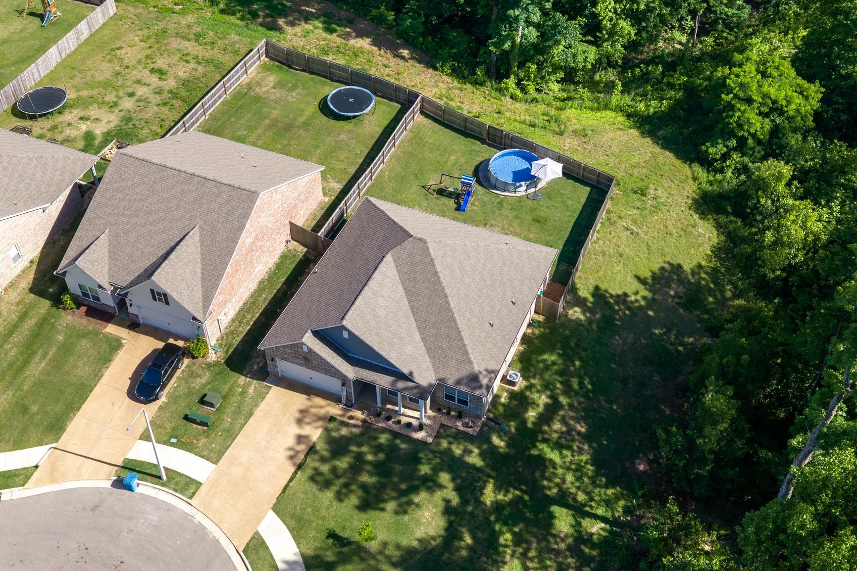 305 WALKER MEADOWS LN