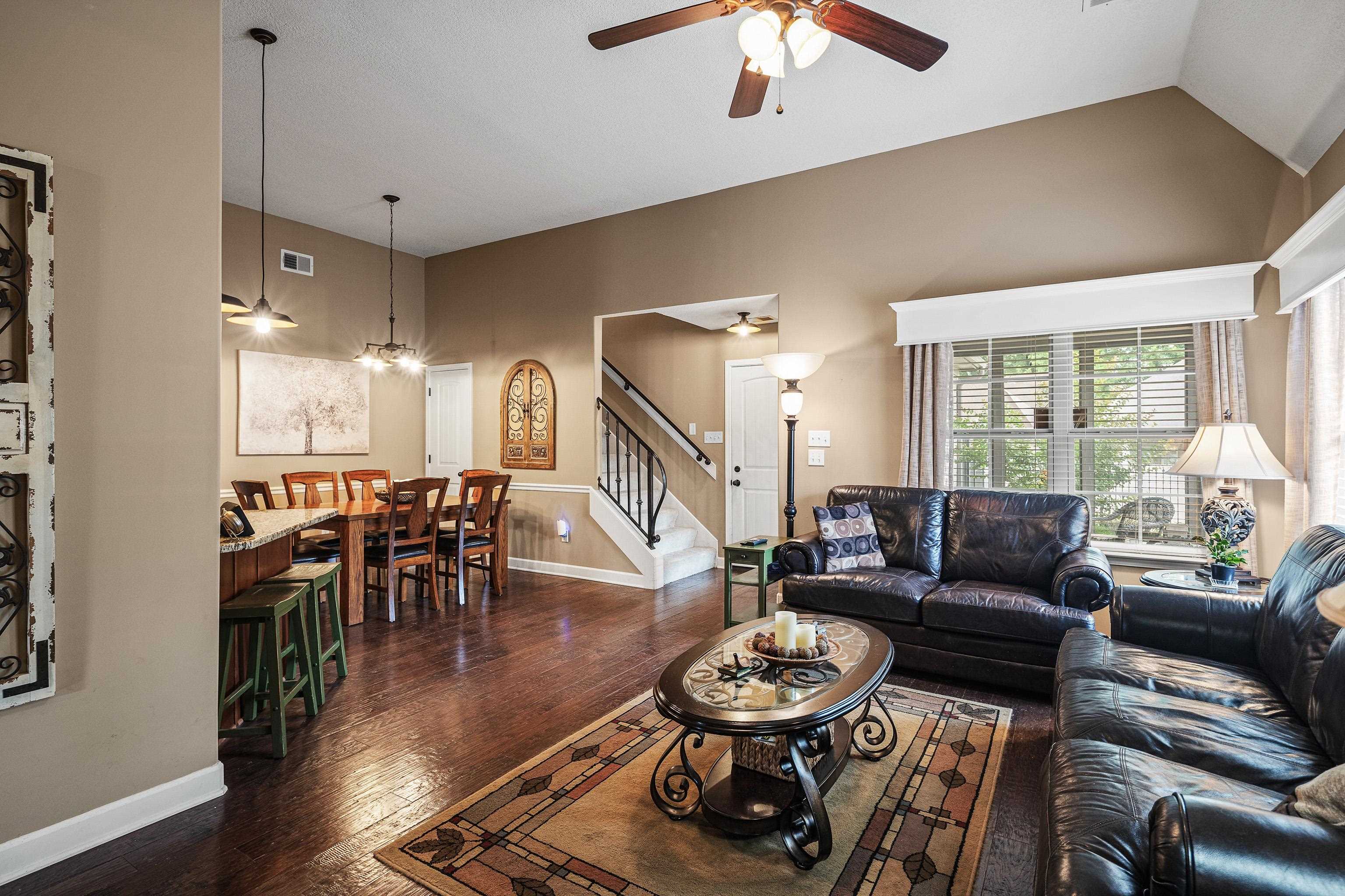5243 CONIFER VIEW LN