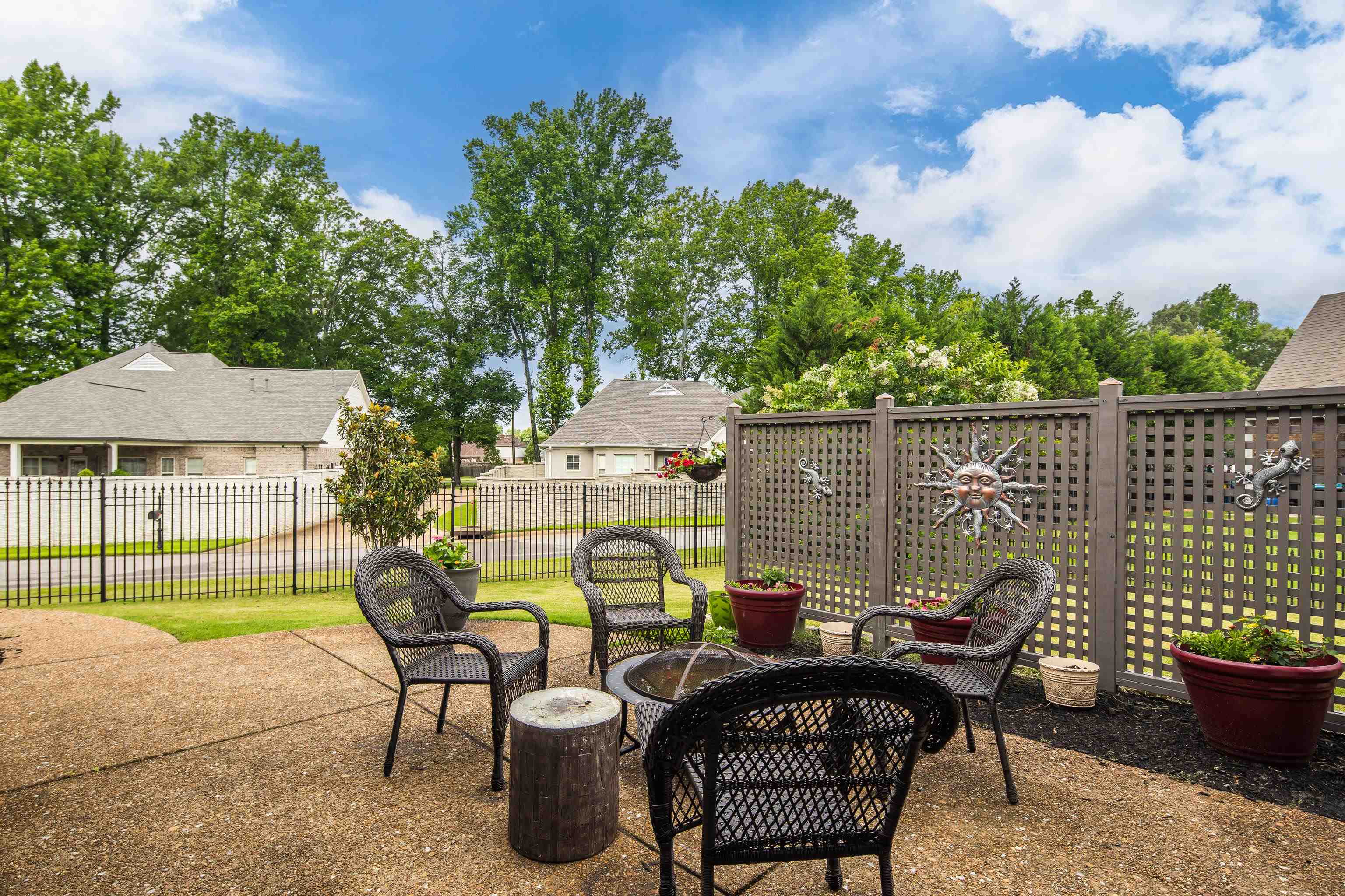5243 CONIFER VIEW LN