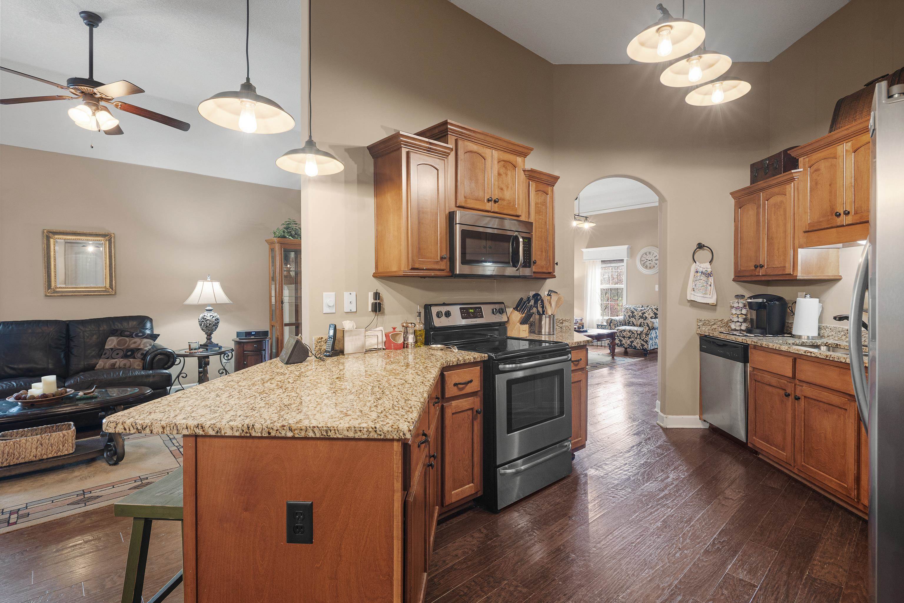 5243 CONIFER VIEW LN