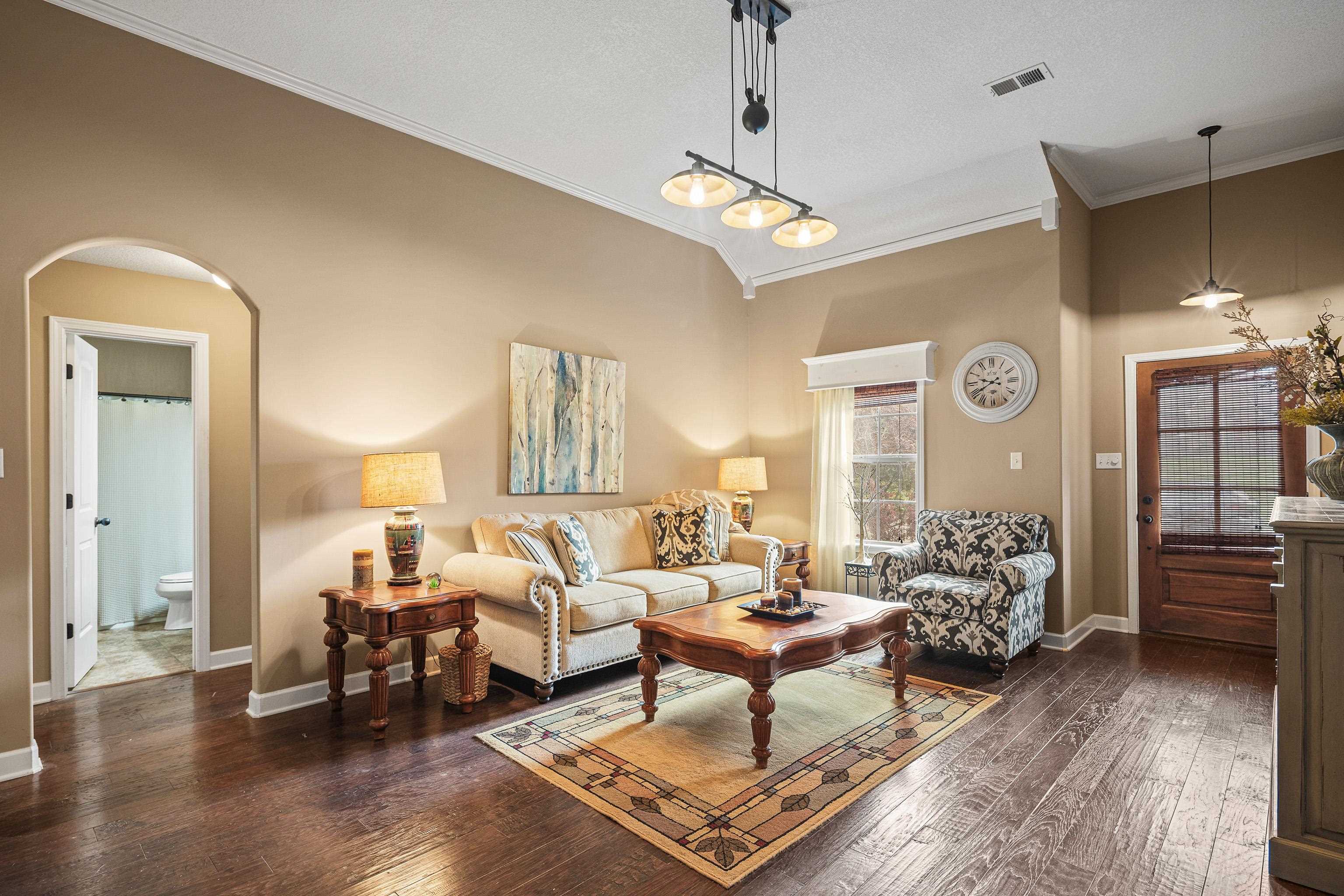 5243 CONIFER VIEW LN