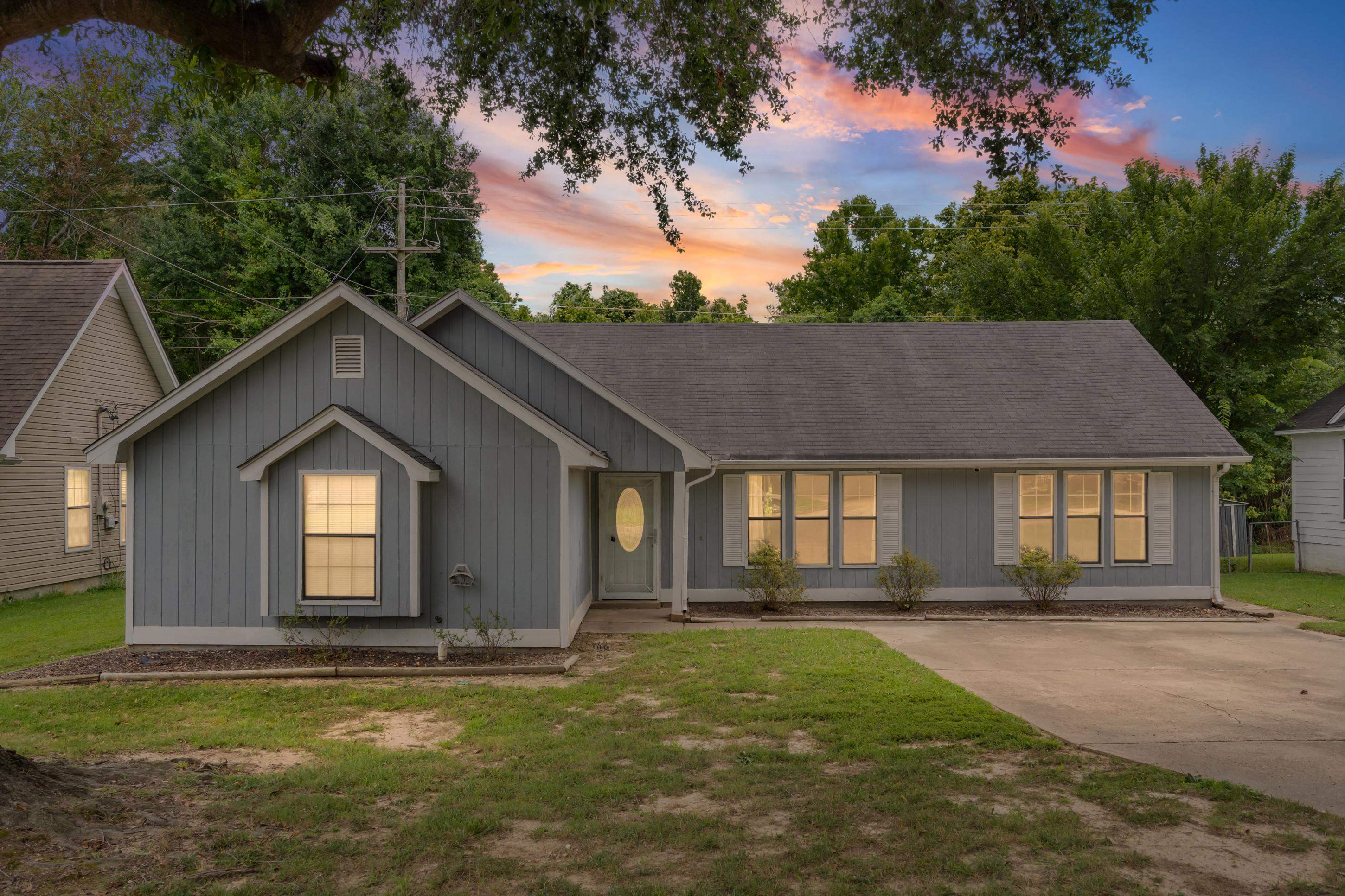 7802 TUMBLING CREEK DR