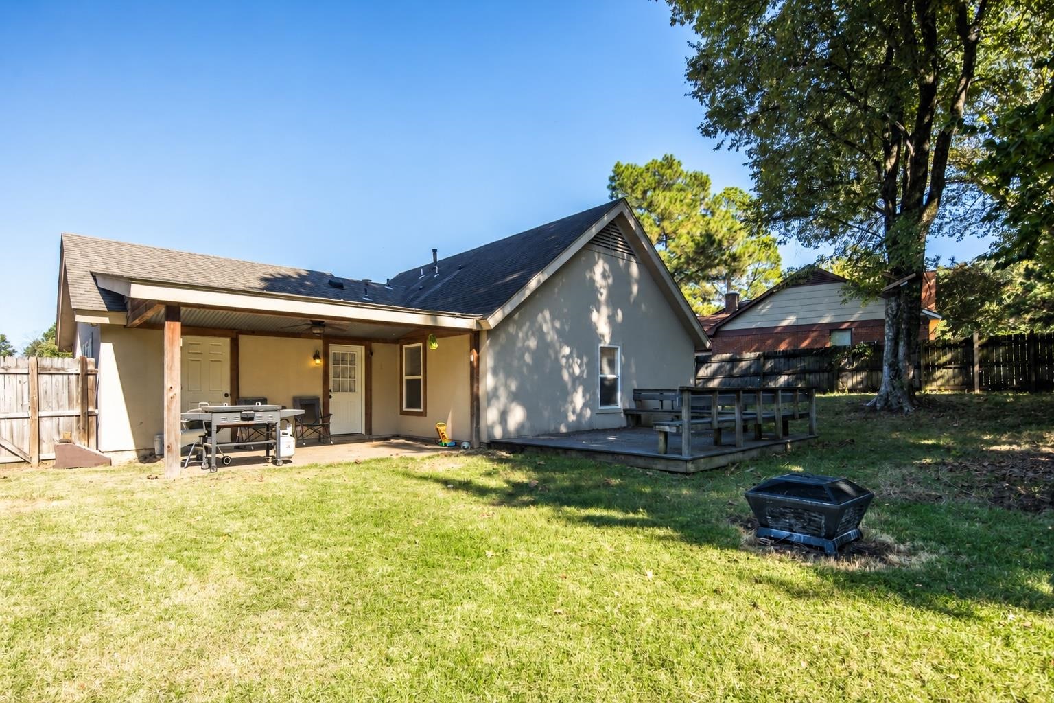 8153 SHALLOW GLEN TRL