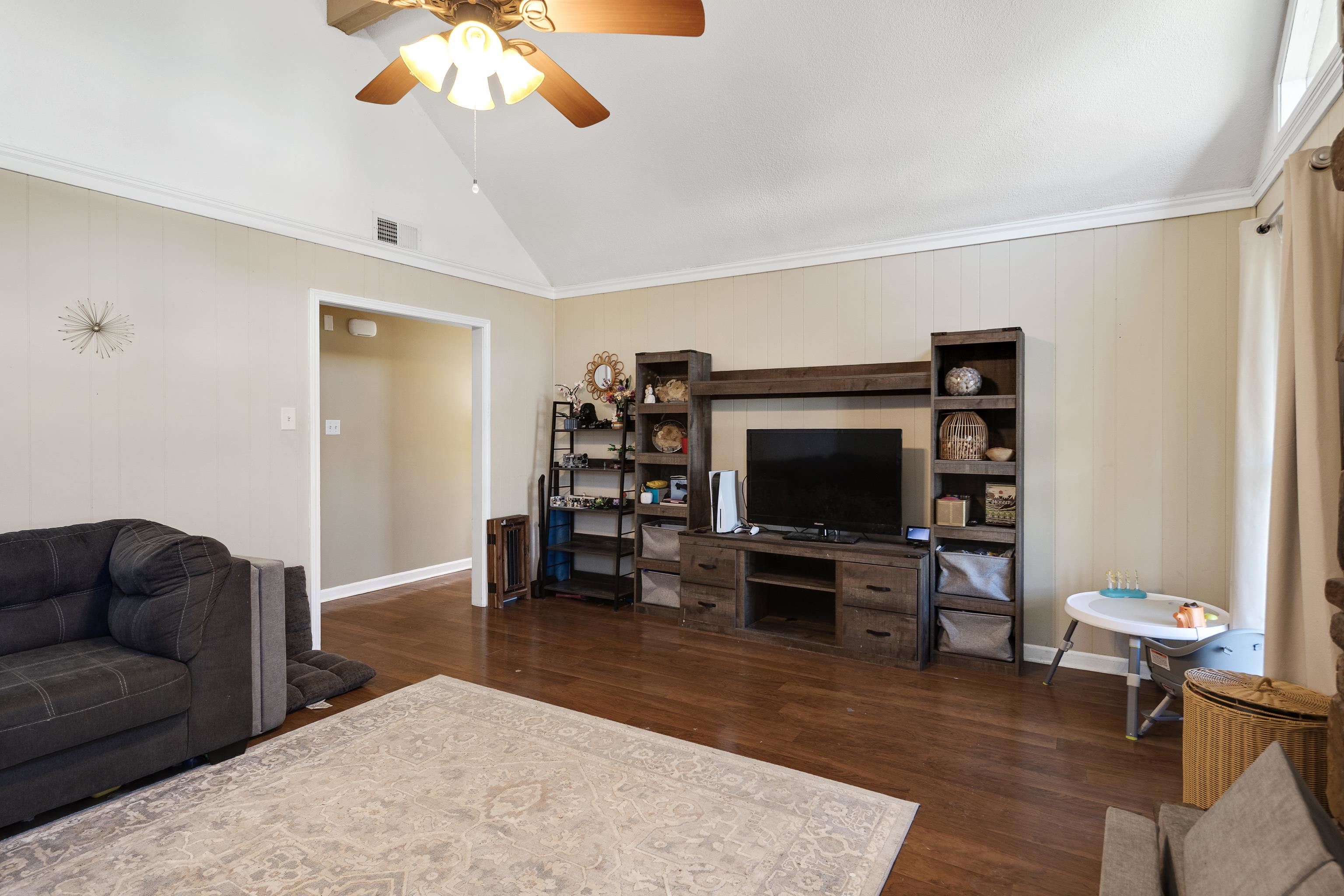 8153 SHALLOW GLEN TRL