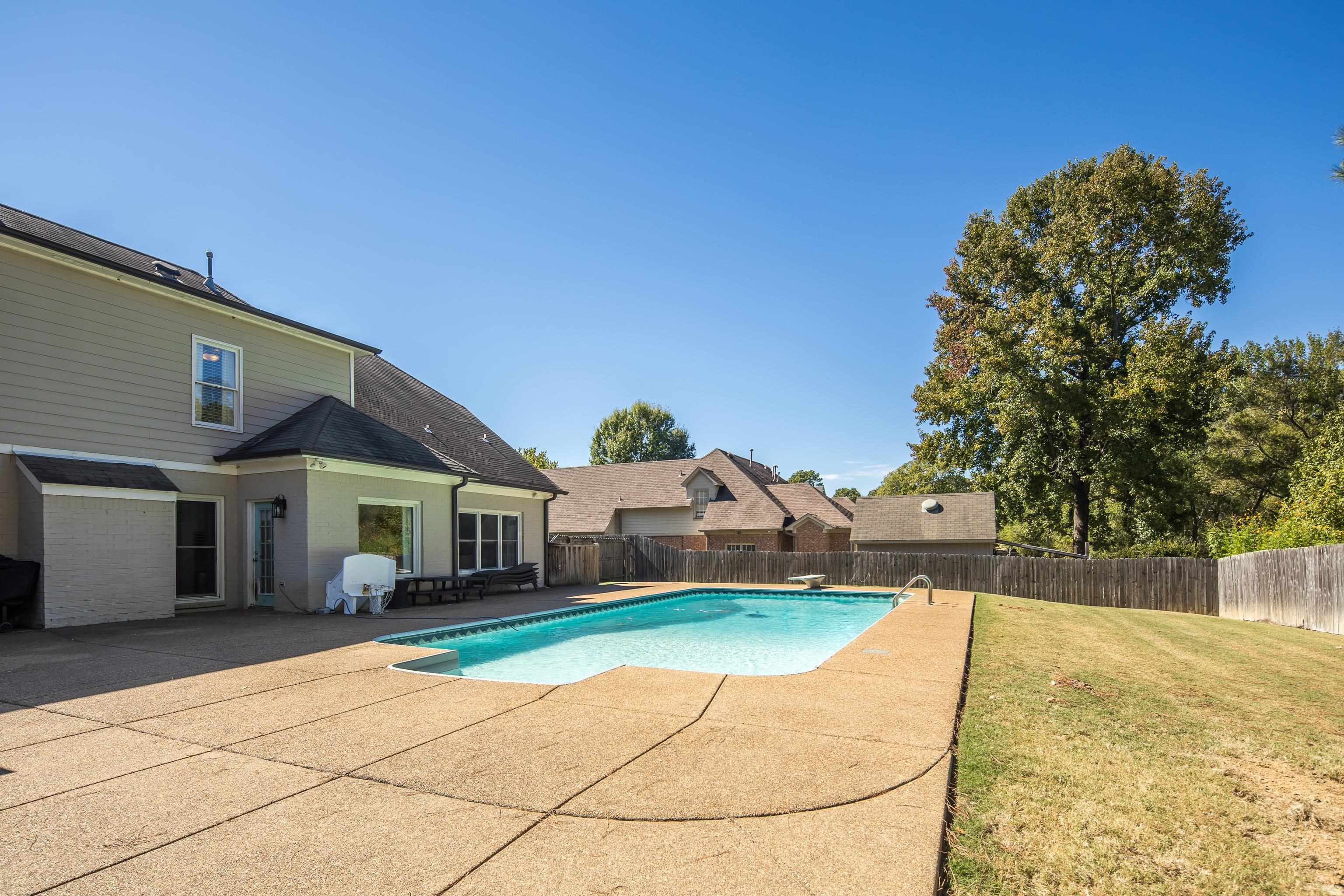 12182 DARGIE DR