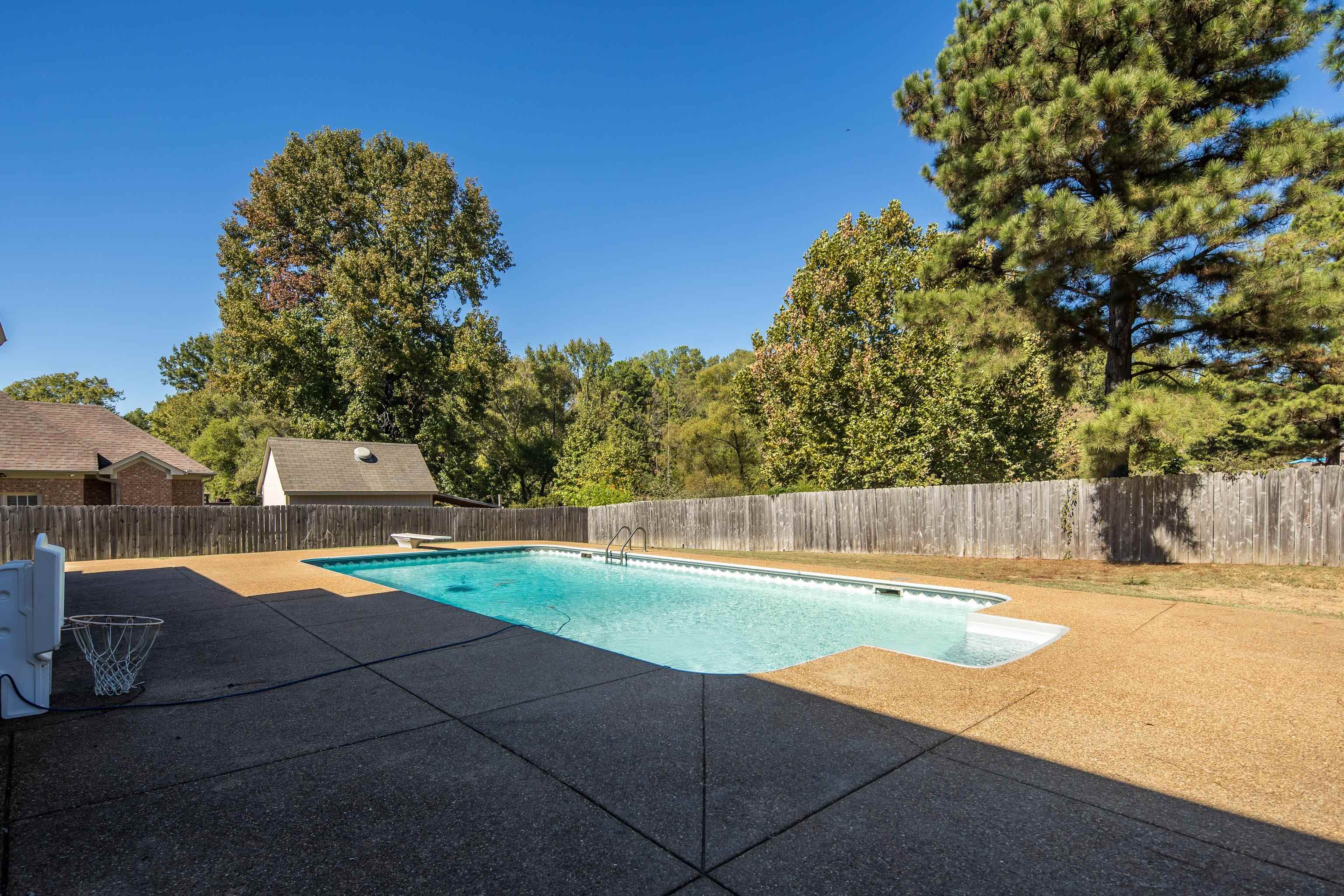 12182 DARGIE DR
