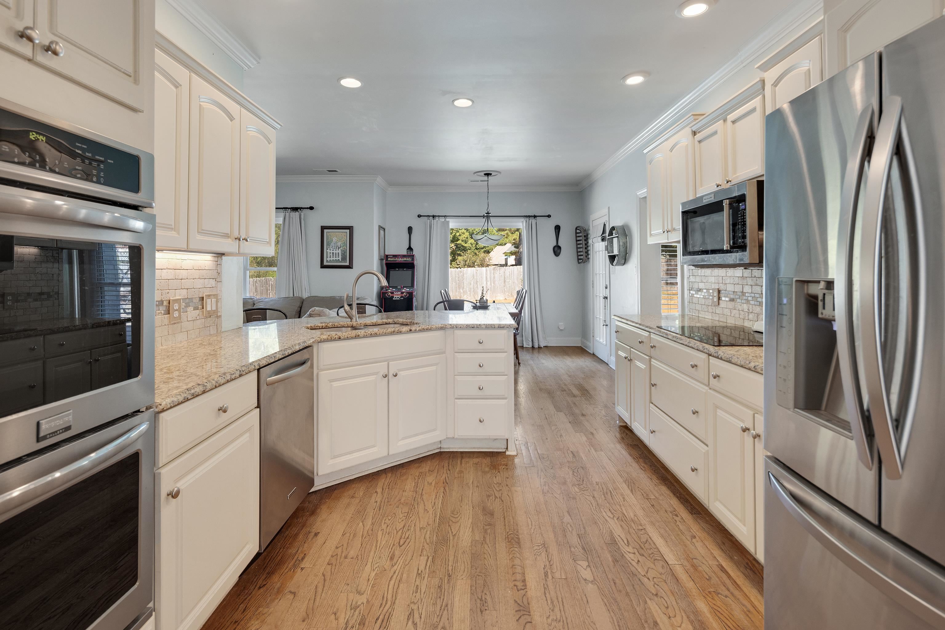 12182 DARGIE DR