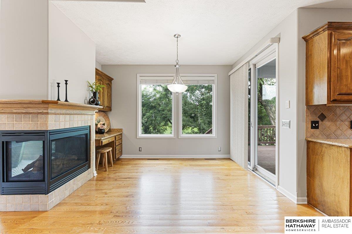 1422 S 190th Plaza