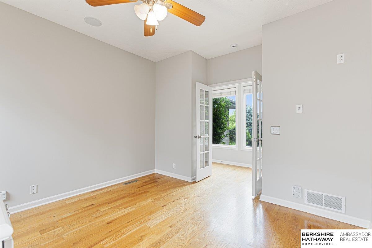1422 S 190th Plaza