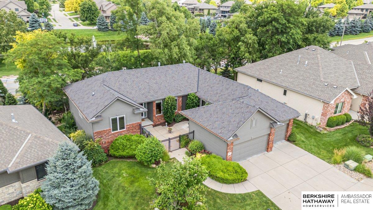 1422 S 190th Plaza