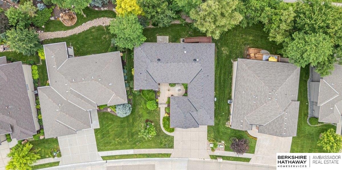 1422 S 190th Plaza