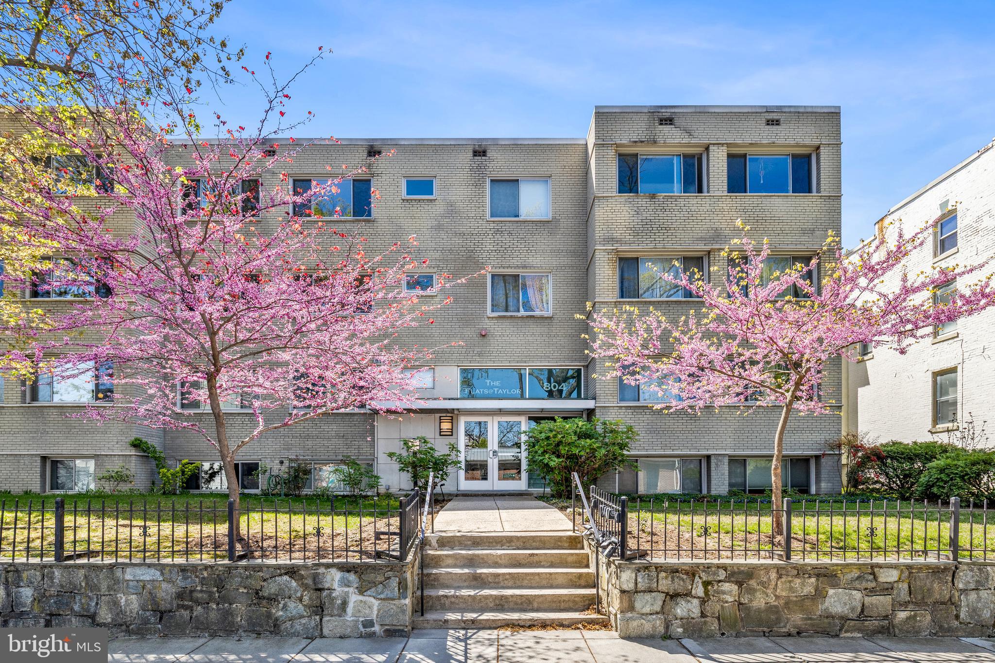 804 Taylor St NW #105