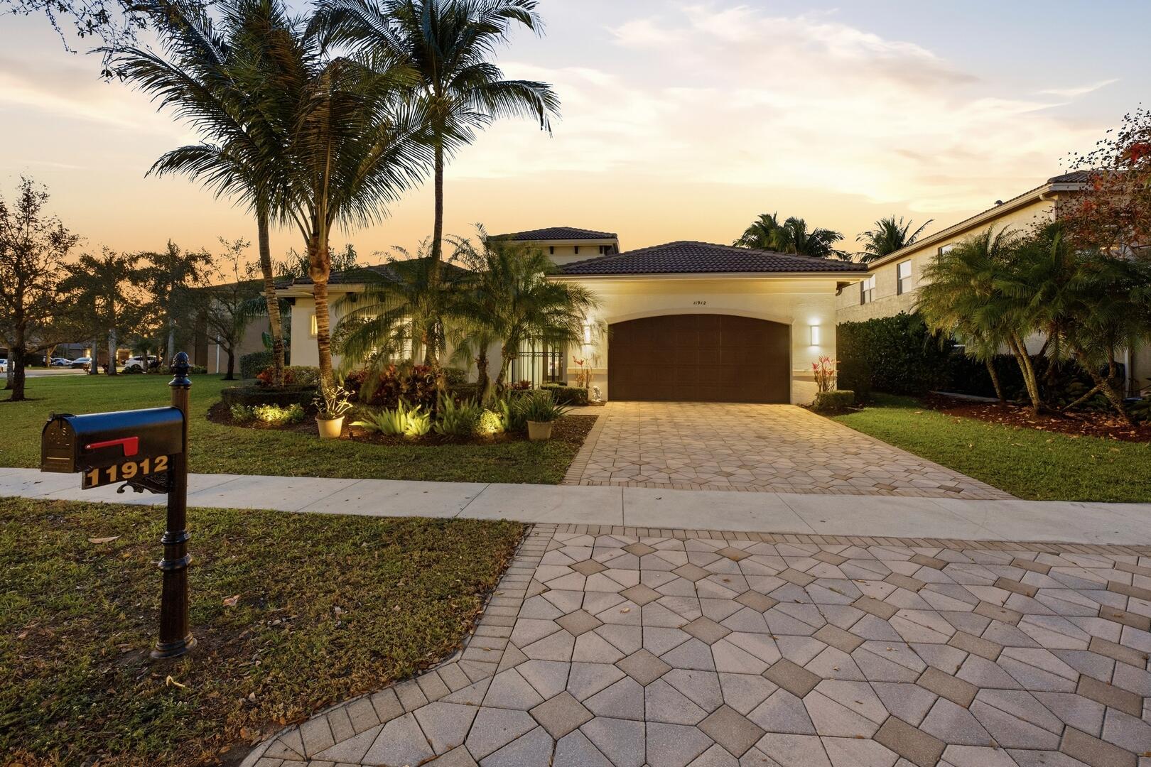 11912 Fox Hill Circle