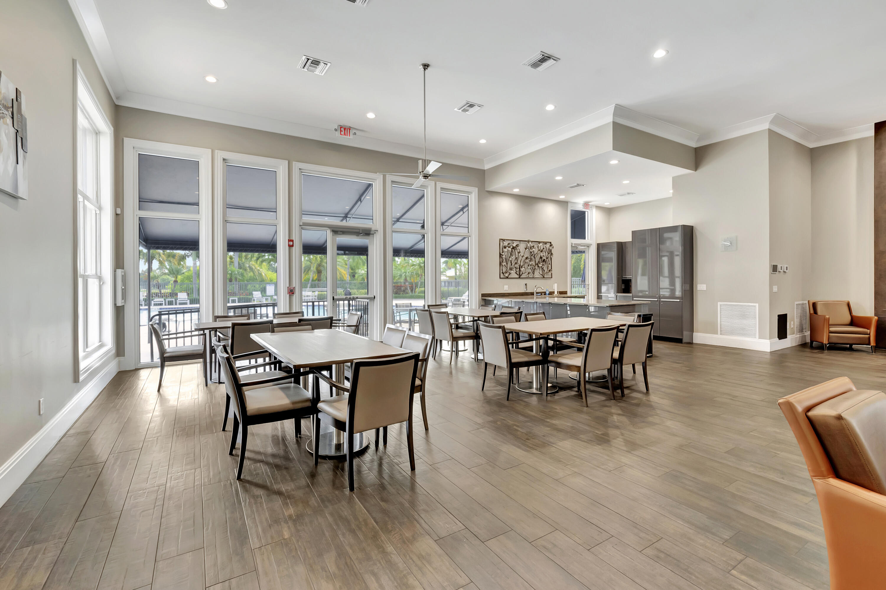 21166 Falls Ridge Way