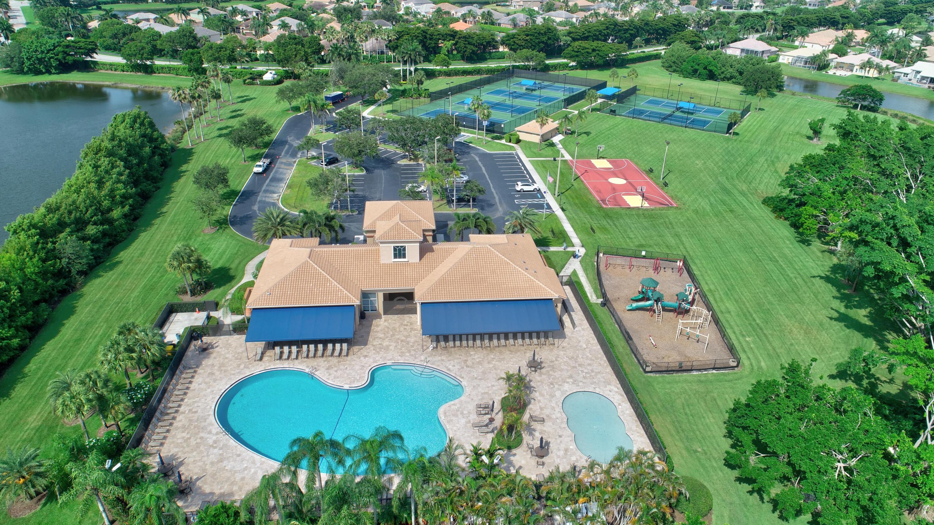 21166 Falls Ridge Way