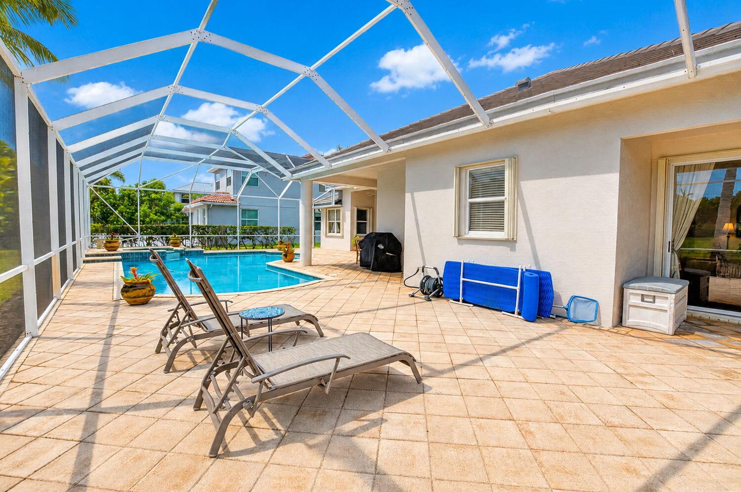 21166 Falls Ridge Way