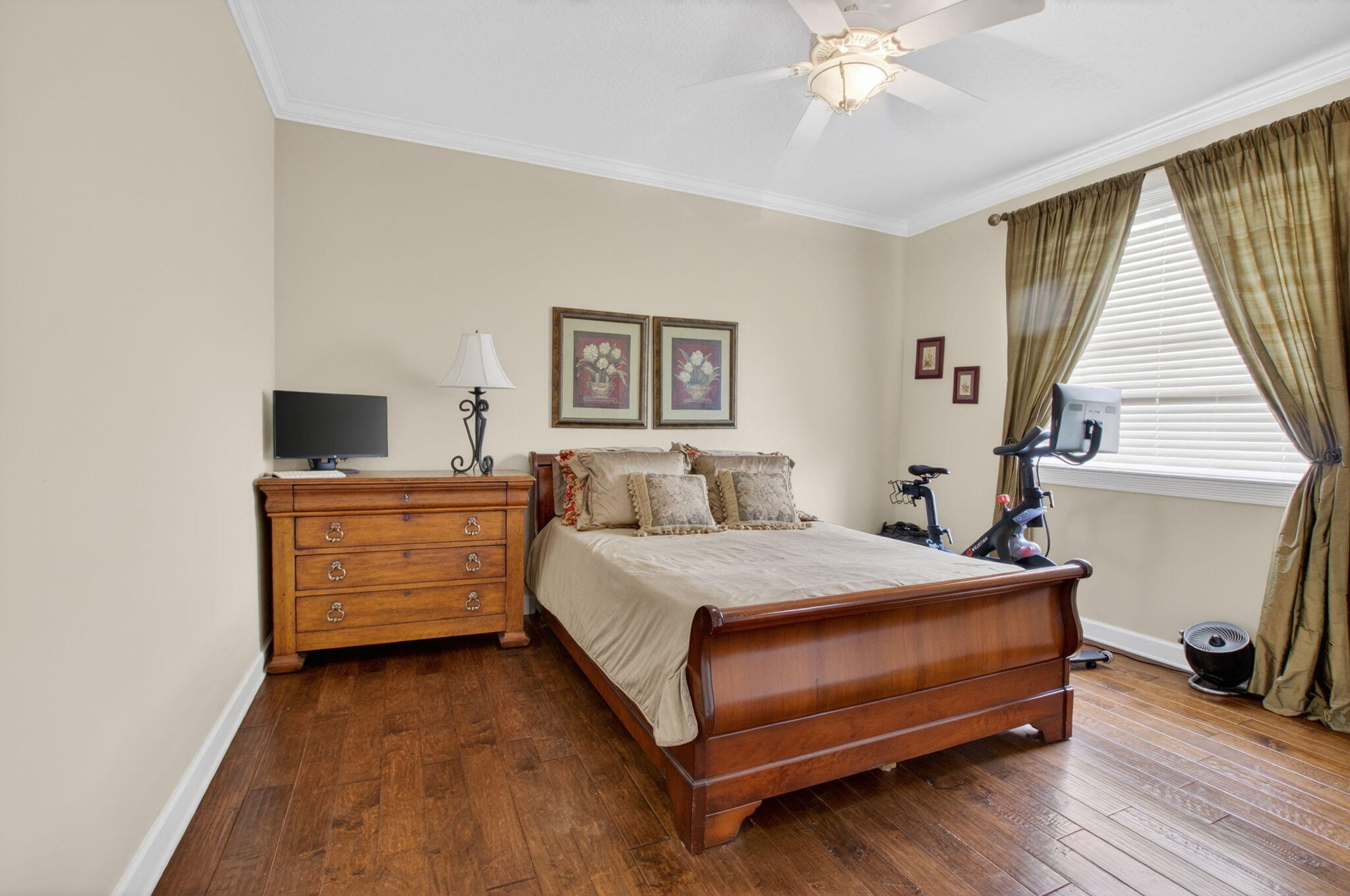 21166 Falls Ridge Way