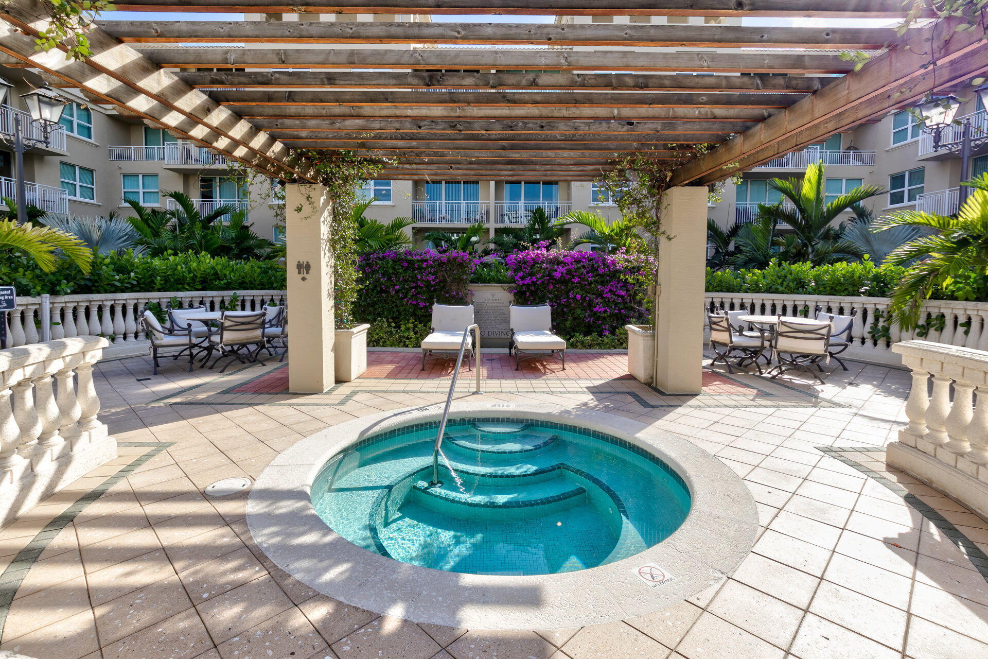 99 SE Mizner Boulevard Ph37