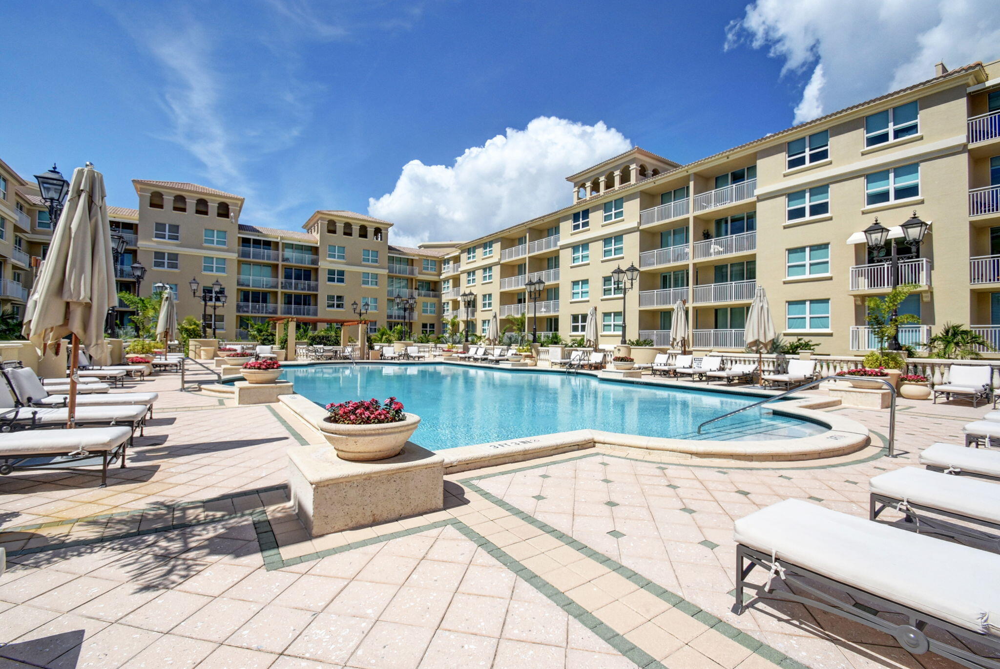 99 SE Mizner Boulevard Ph37