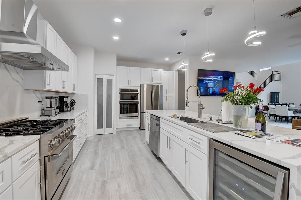 6515 NW 43rd Terrace