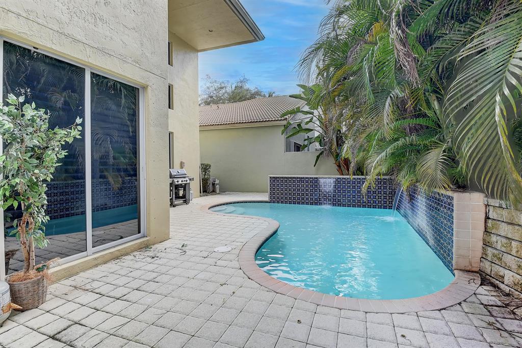 6515 NW 43rd Terrace