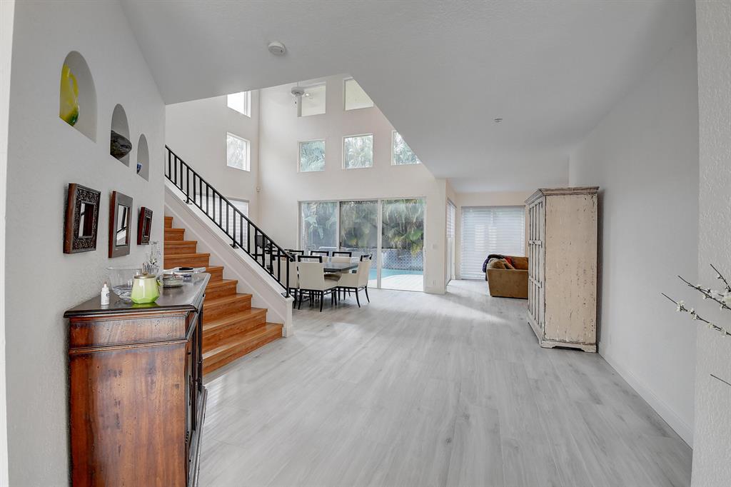 6515 NW 43rd Terrace