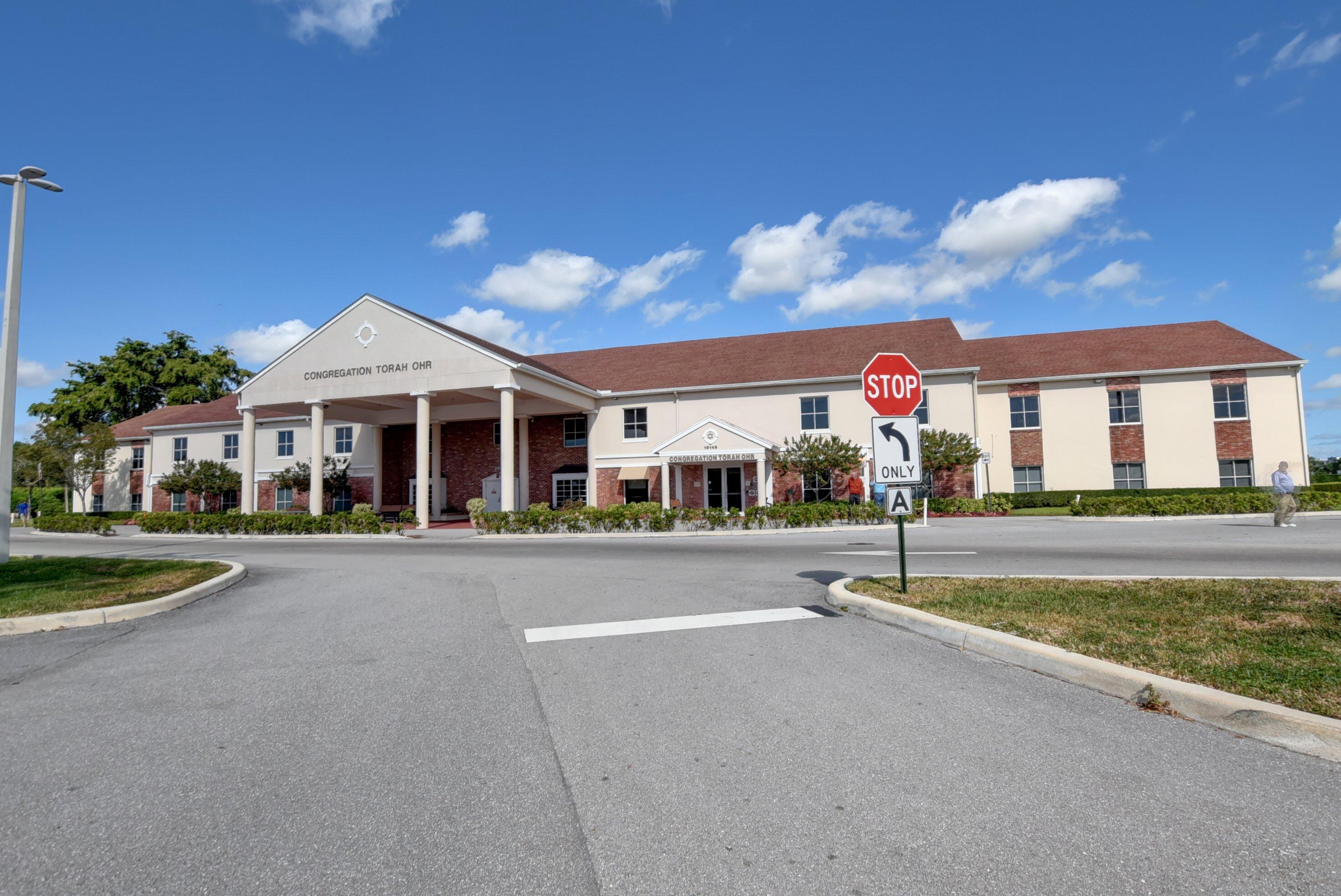 114 Brighton C Unit: 114