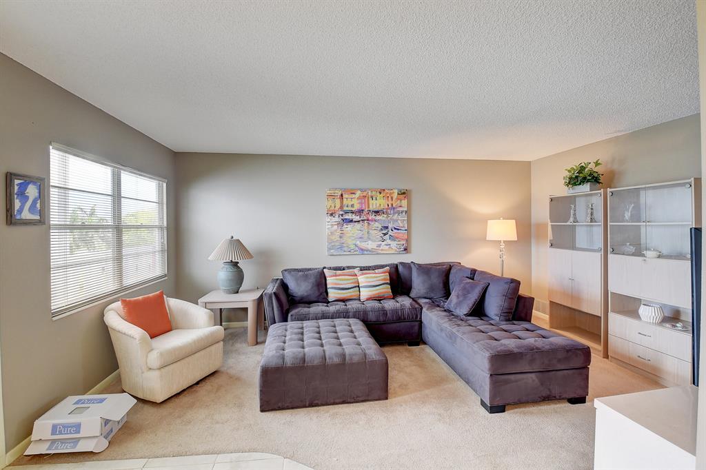 4082 Exeter E
