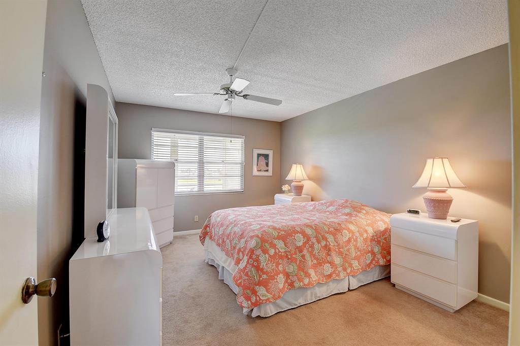 4082 Exeter E
