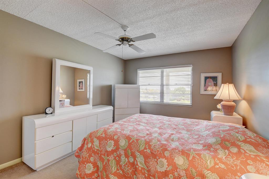 4082 Exeter E