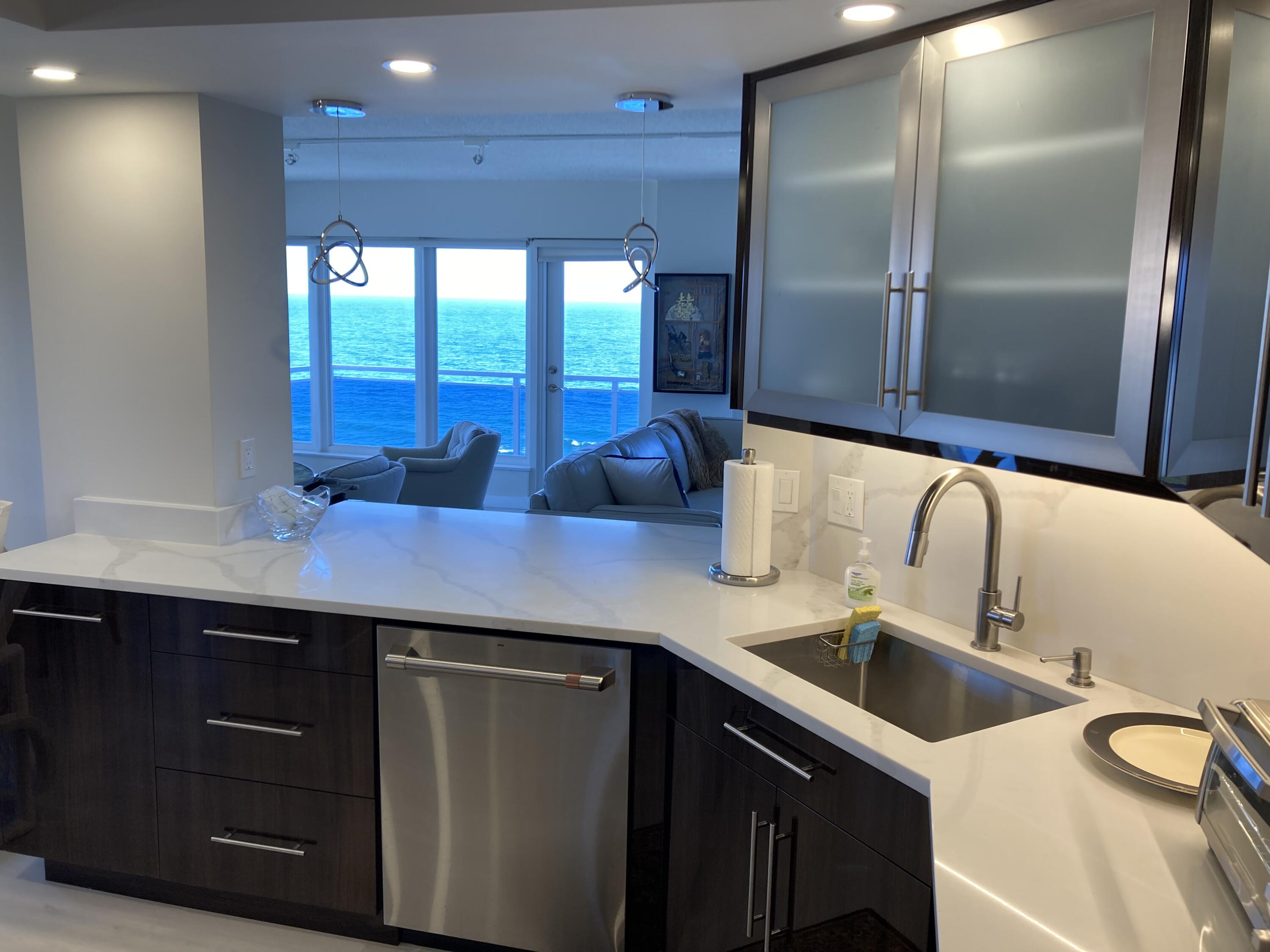 2066 N Ocean Boulevard Unit: 12ne