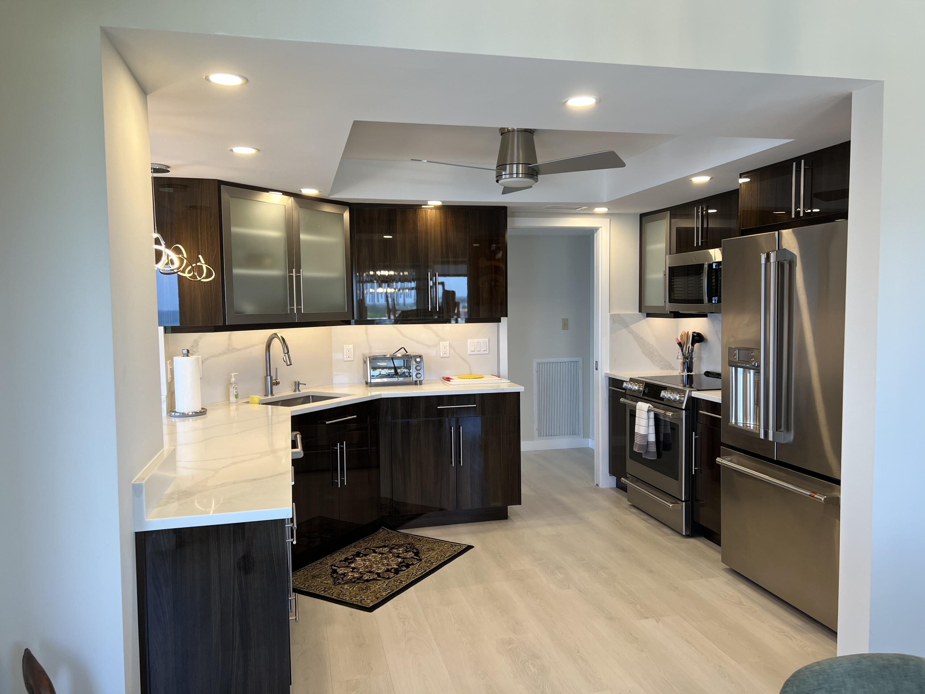 2066 N Ocean Boulevard Unit: 12ne