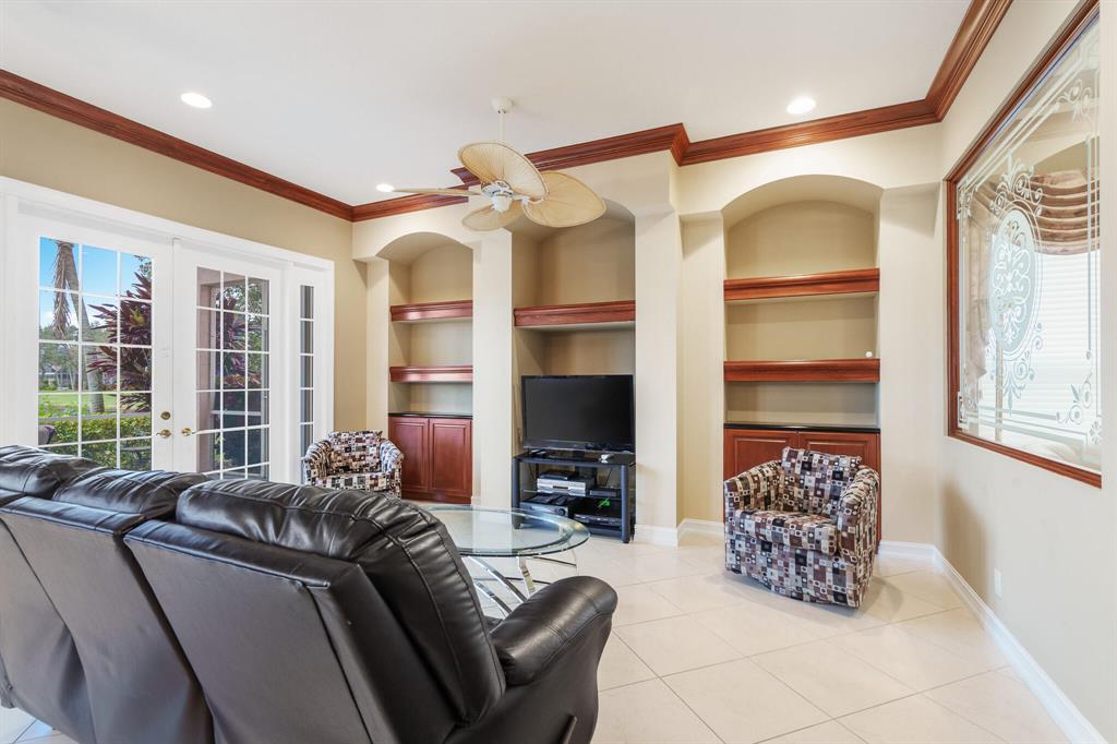 5146 Glenville Drive