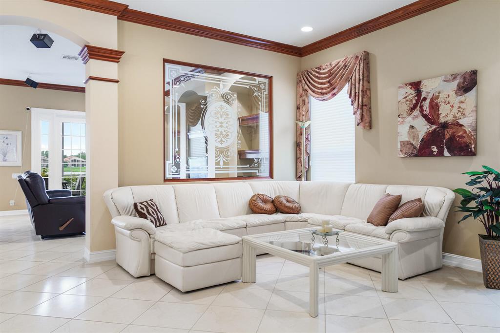 5146 Glenville Drive