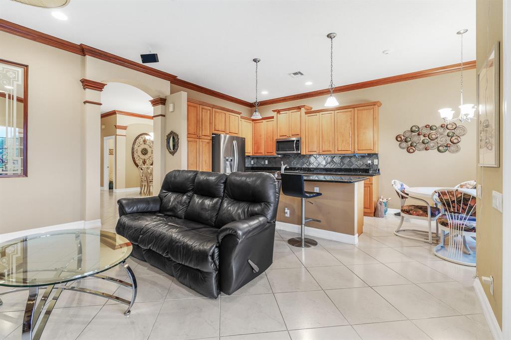 5146 Glenville Drive