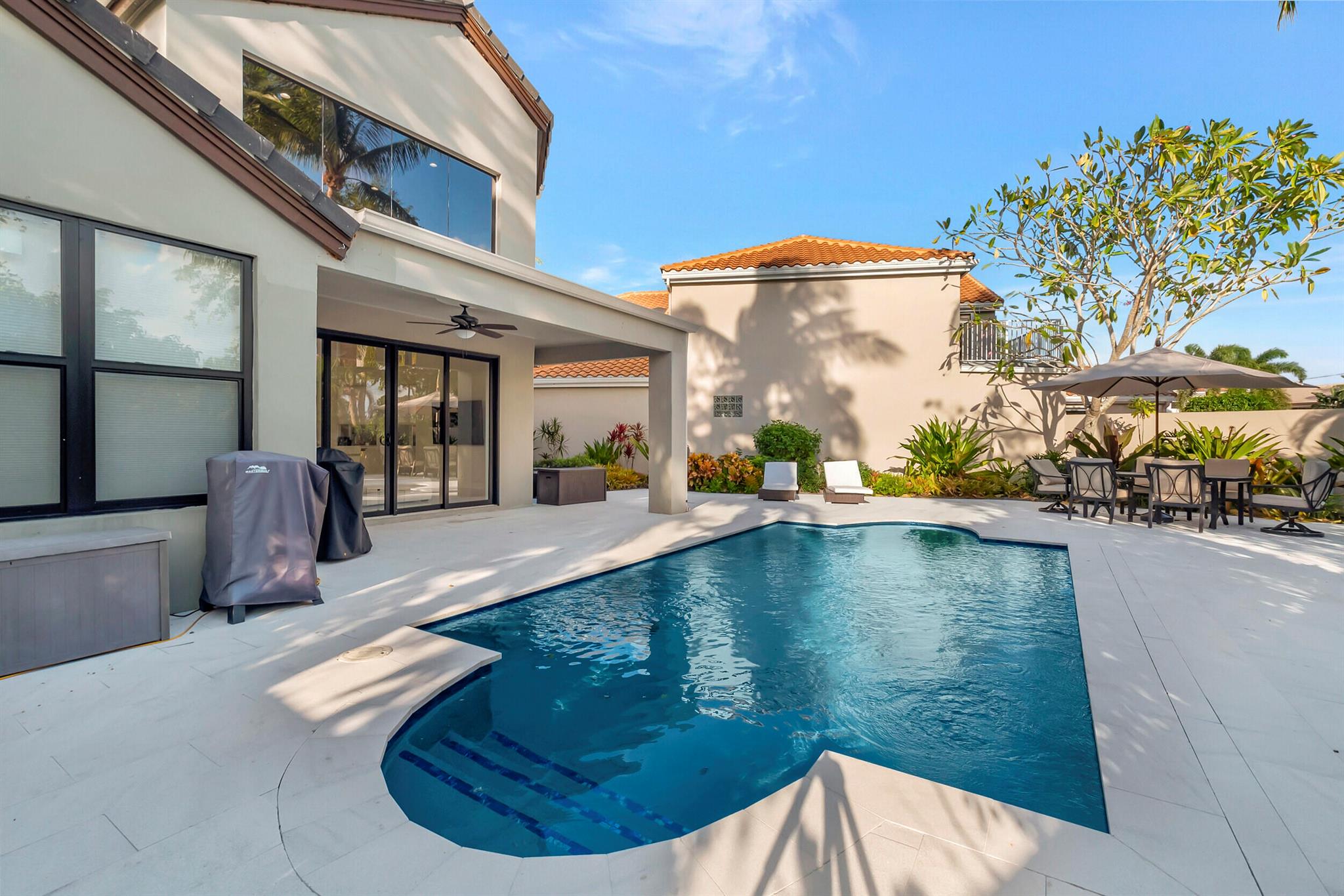3416 NW 51st Place