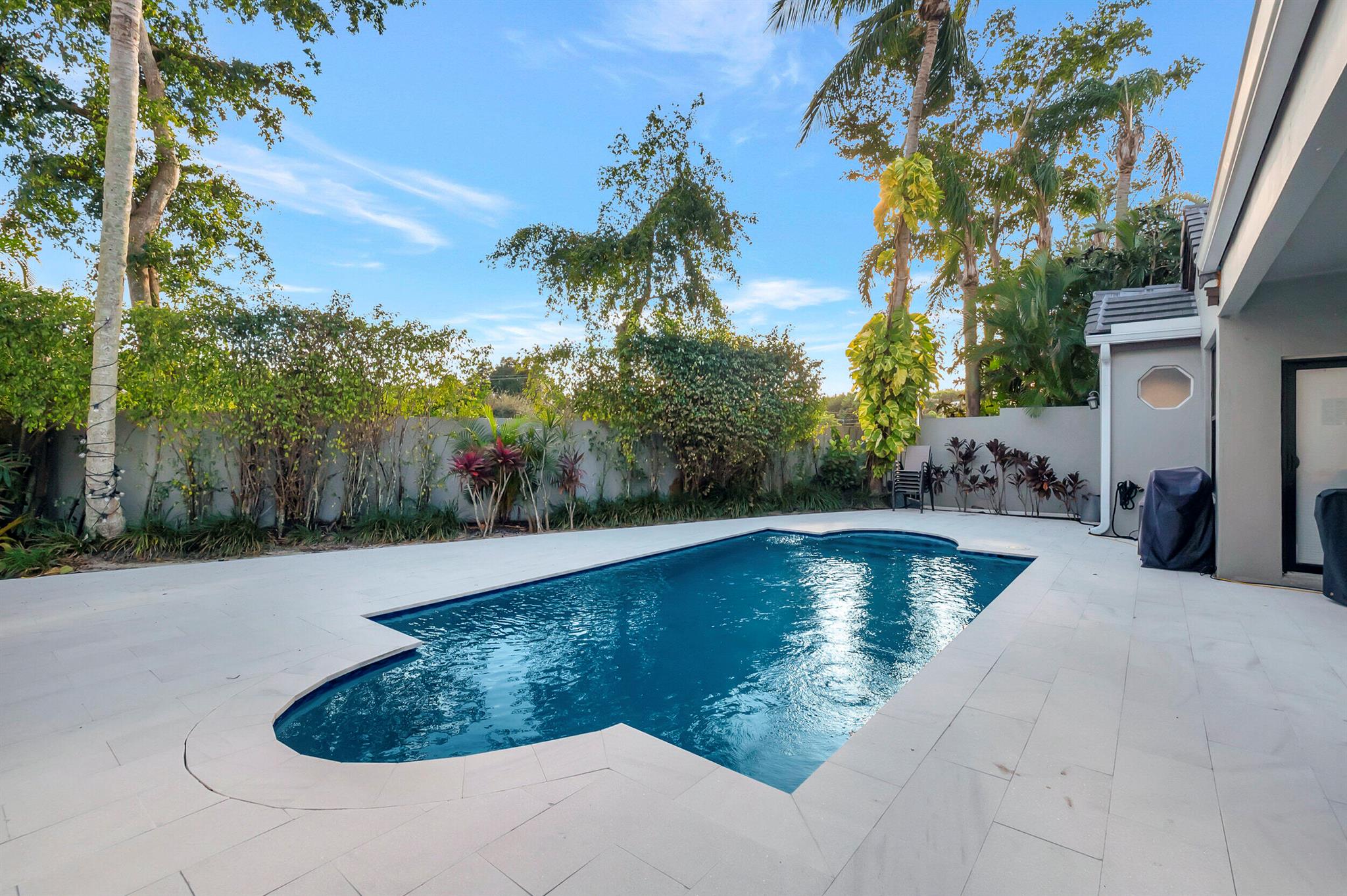 3416 NW 51st Place